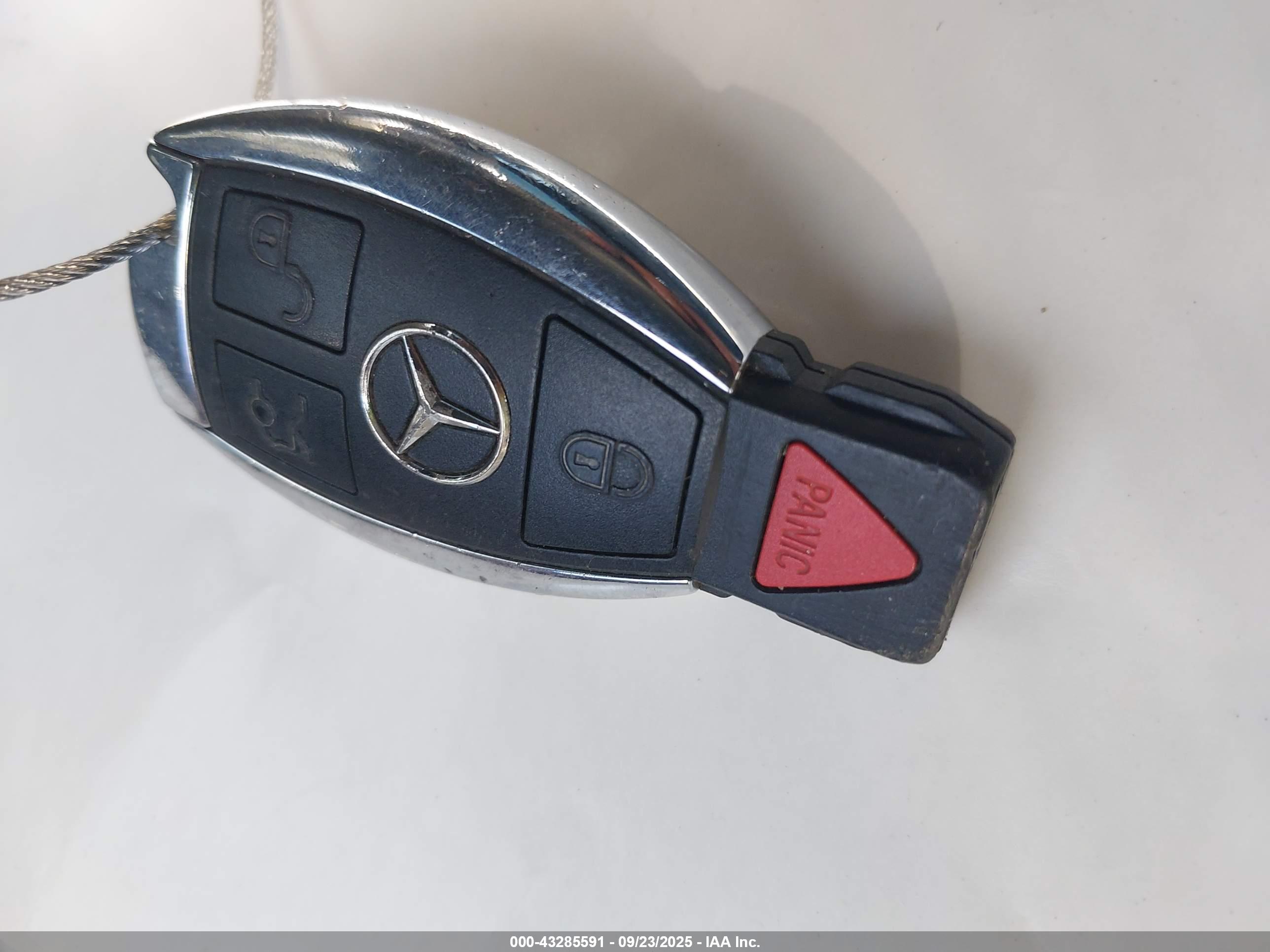 MERCEDES-BENZ C image 11
