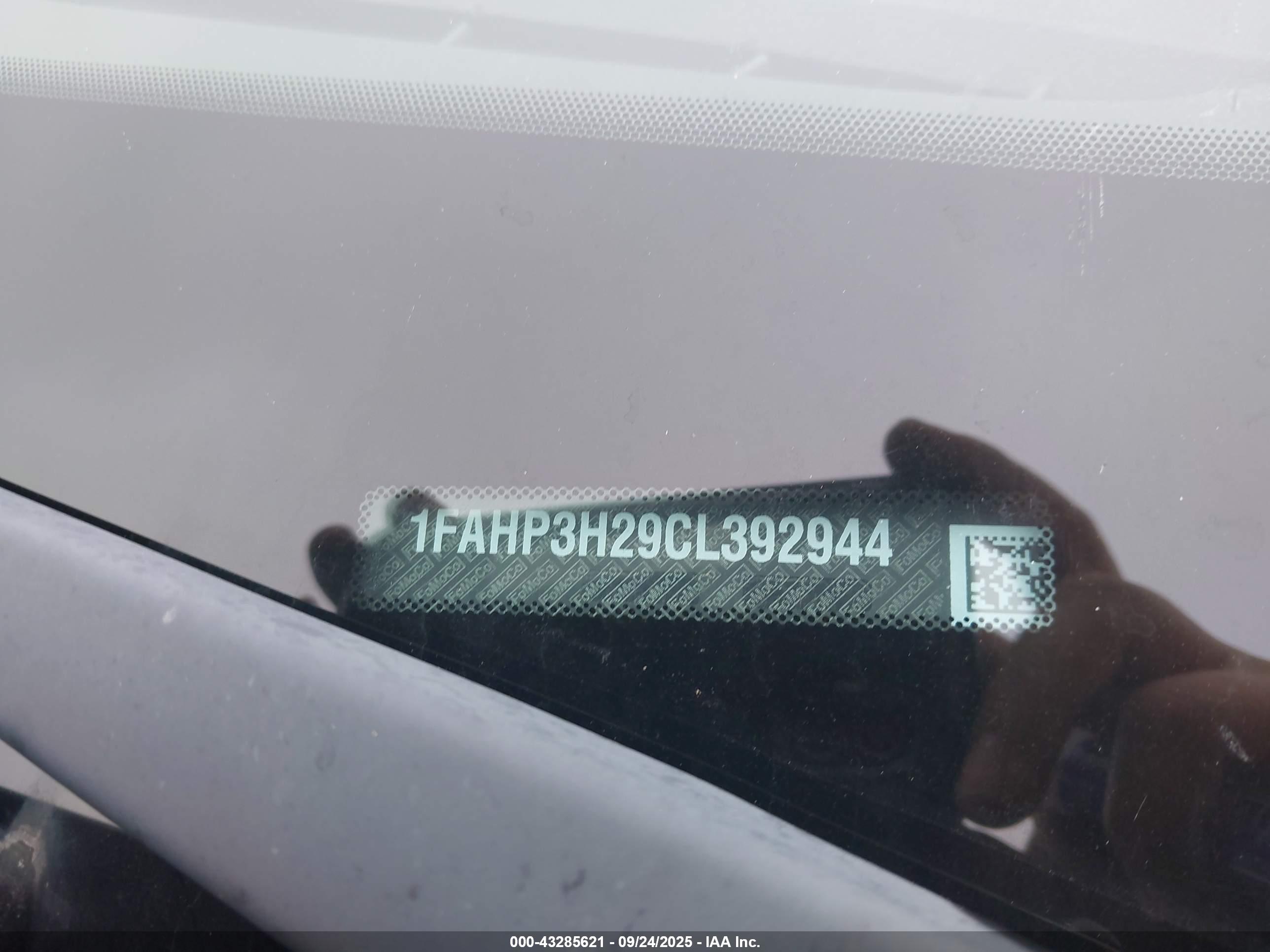 FORD FOCUS image 9