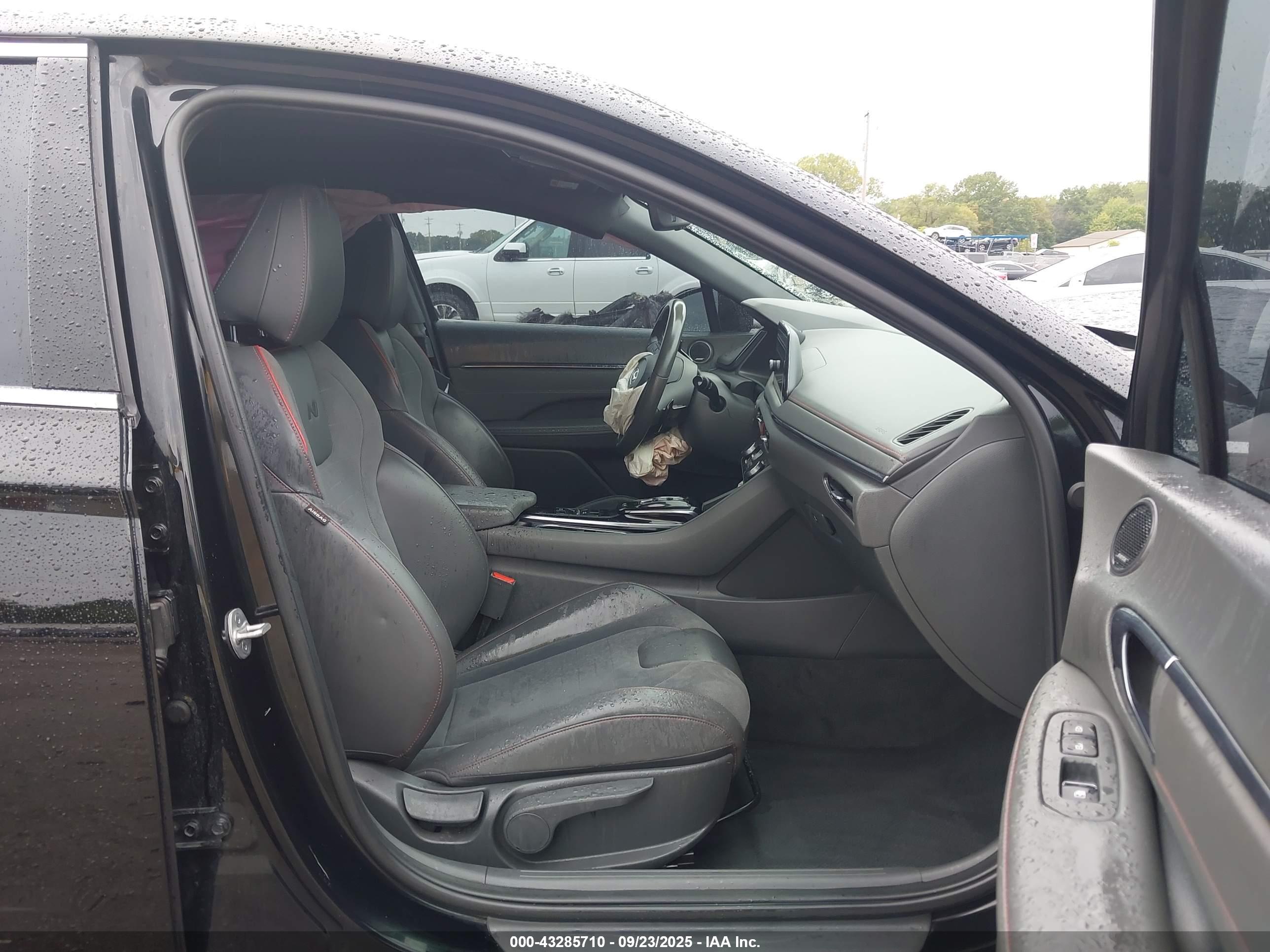 HYUNDAI SONATA image 5