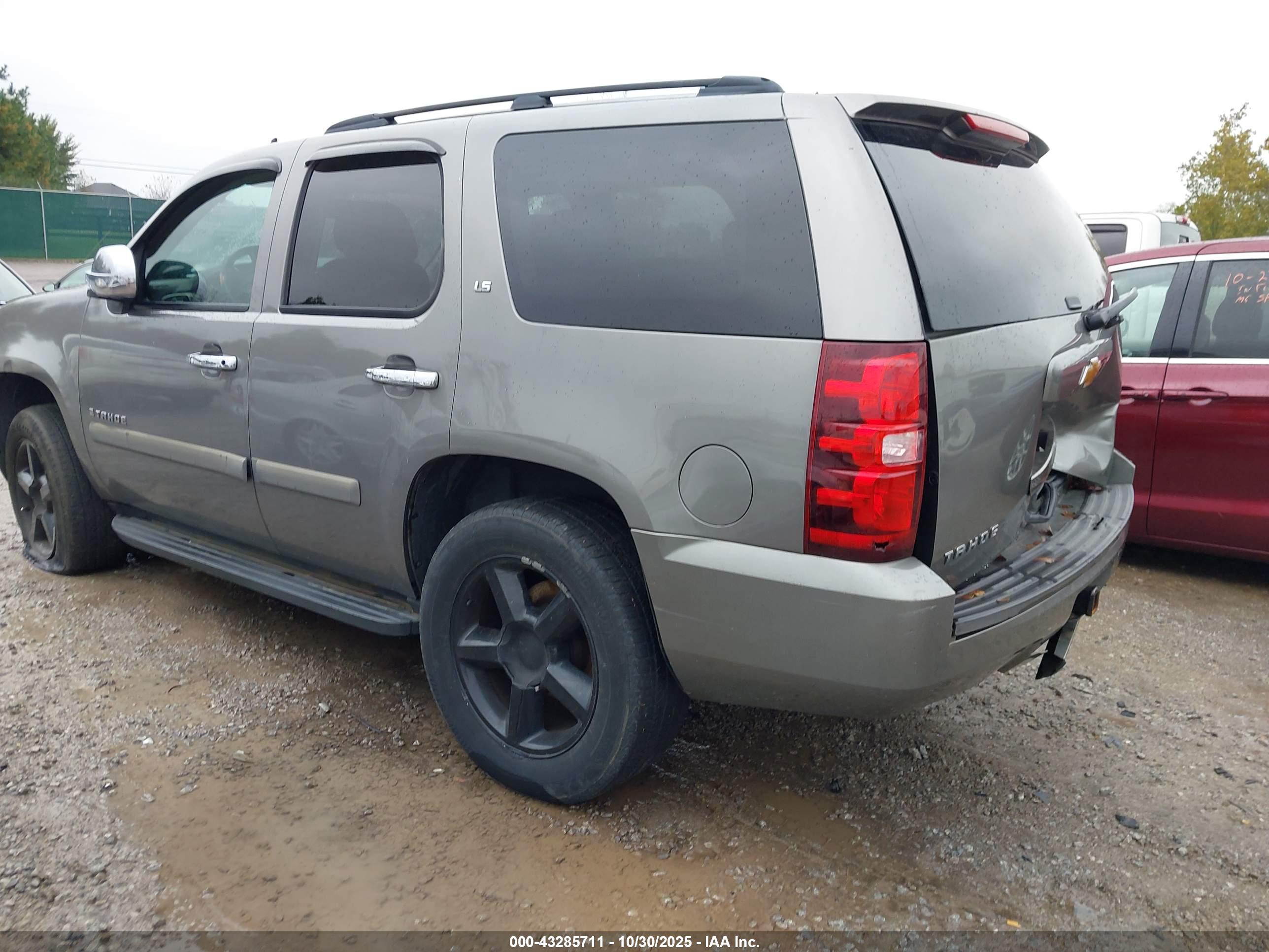 CHEVROLET TAHOE image 3