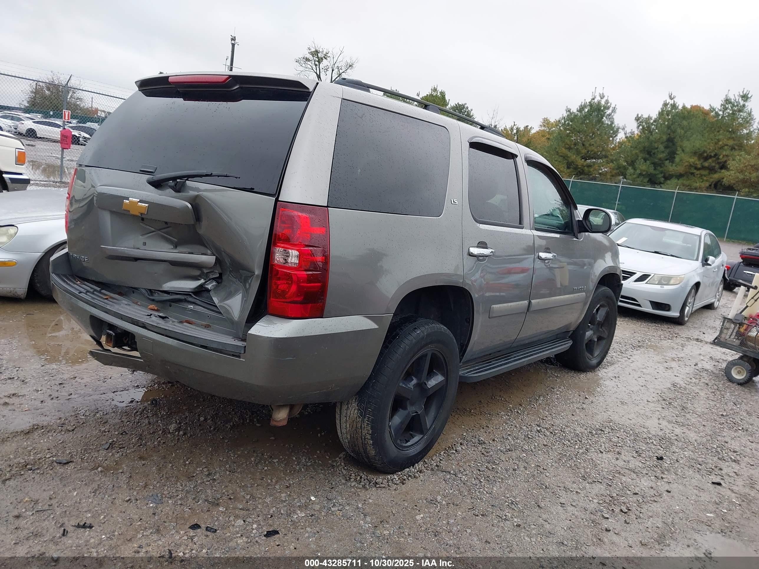 CHEVROLET TAHOE image 4