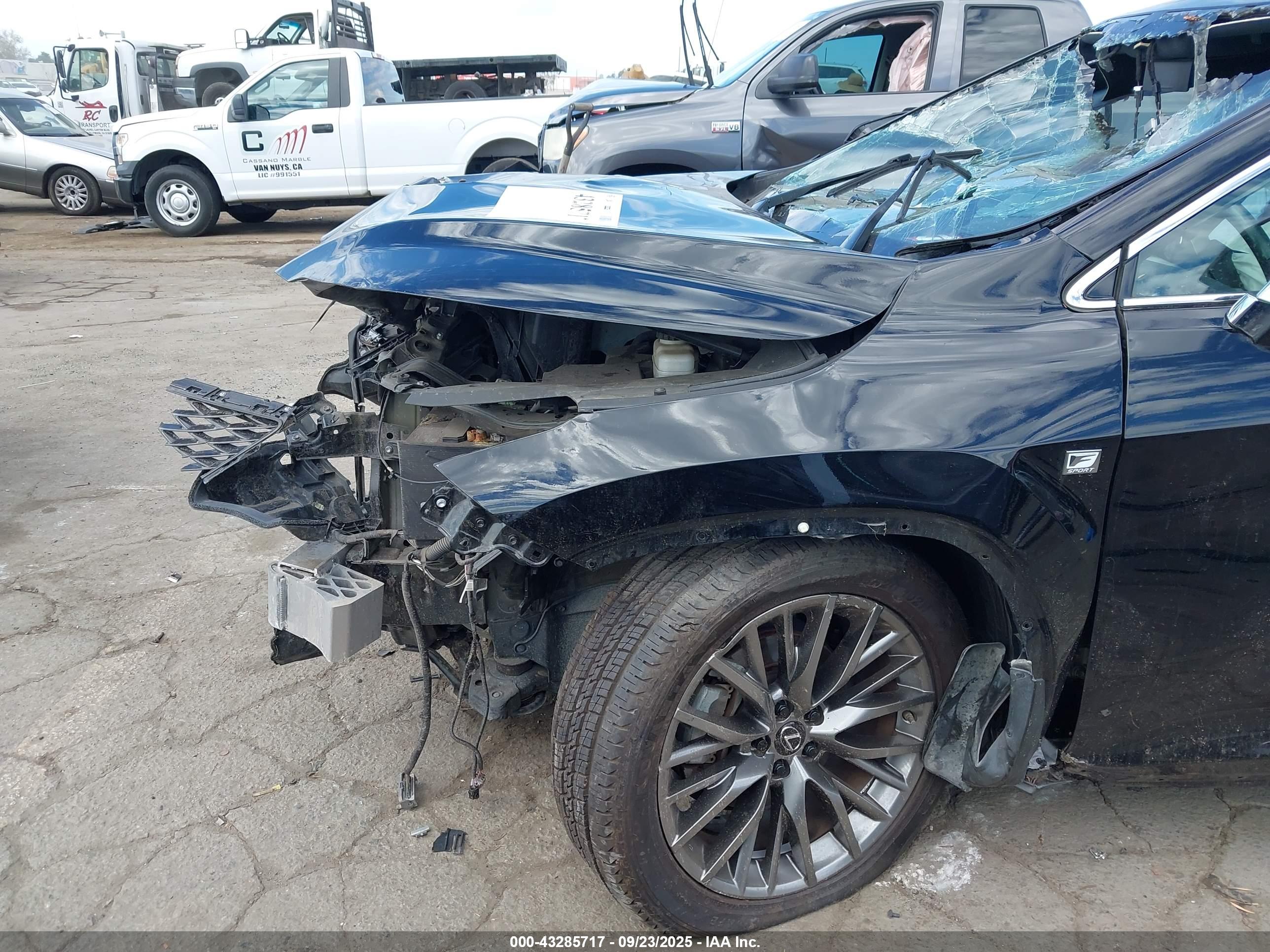 LEXUS RX image 6