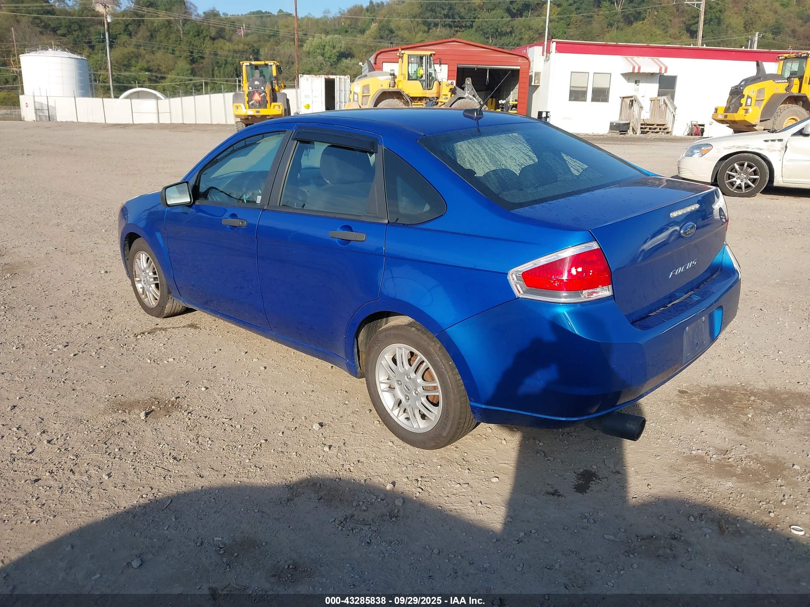 FORD FOCUS image 3