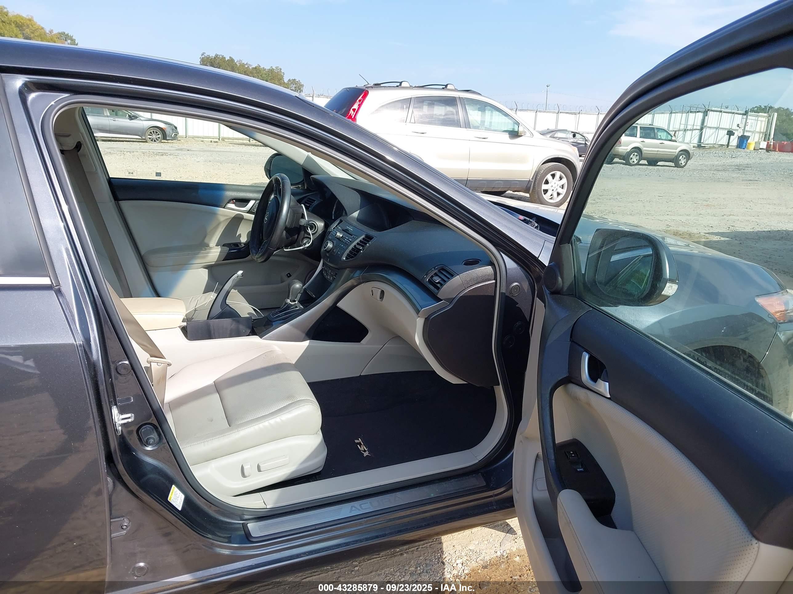 ACURA TSX image 5