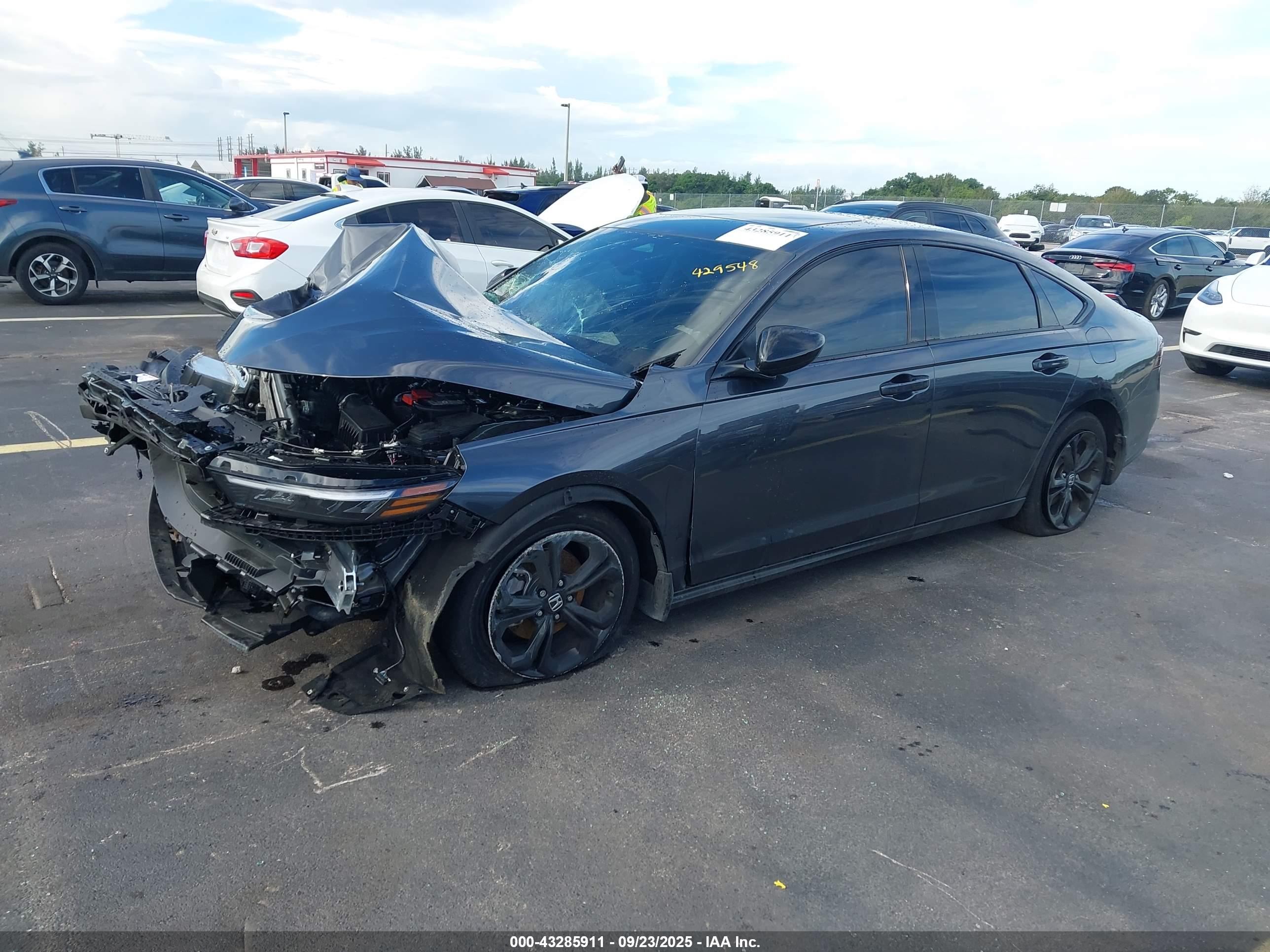 HONDA ACCORD image 2