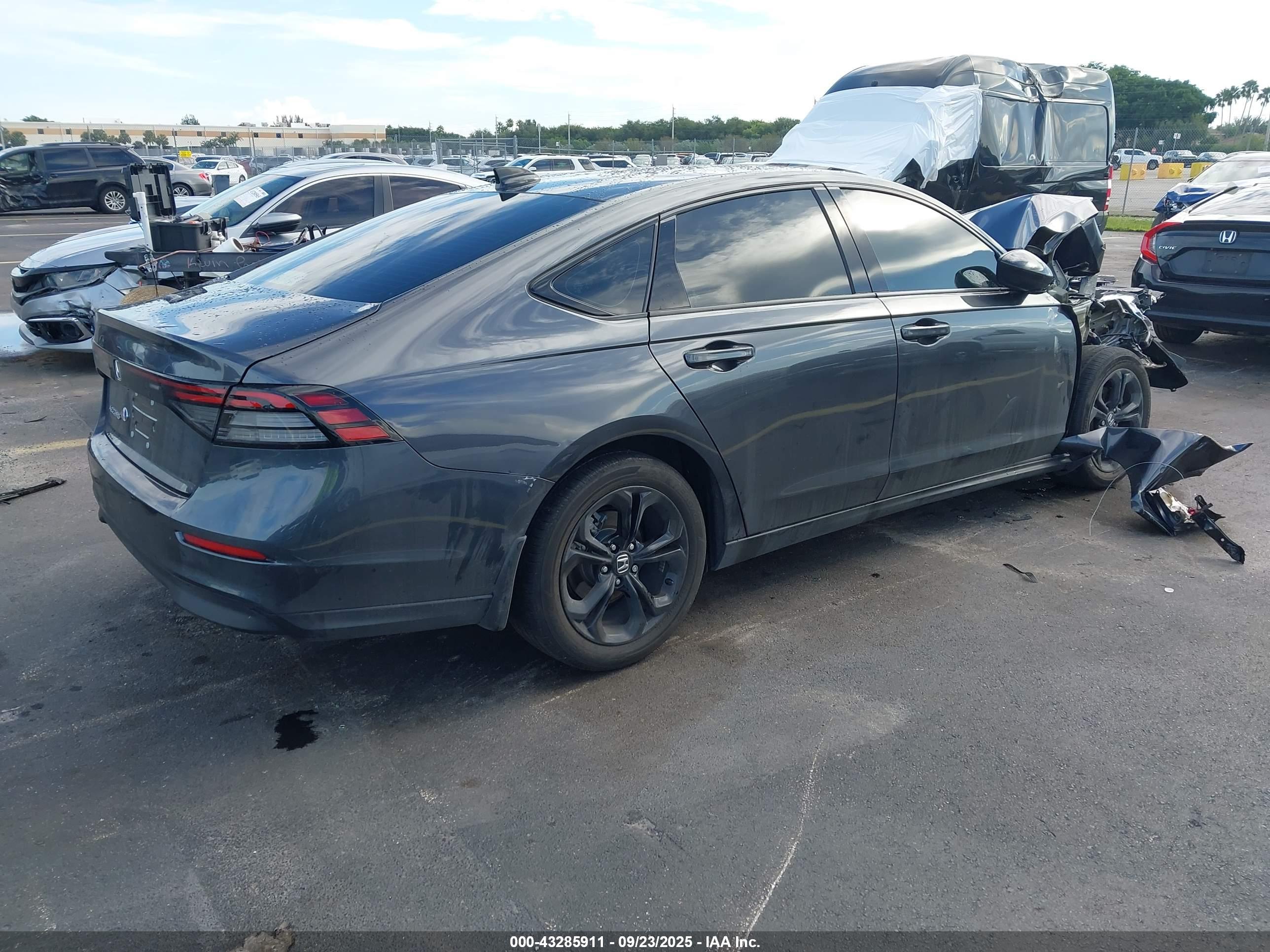 HONDA ACCORD image 4