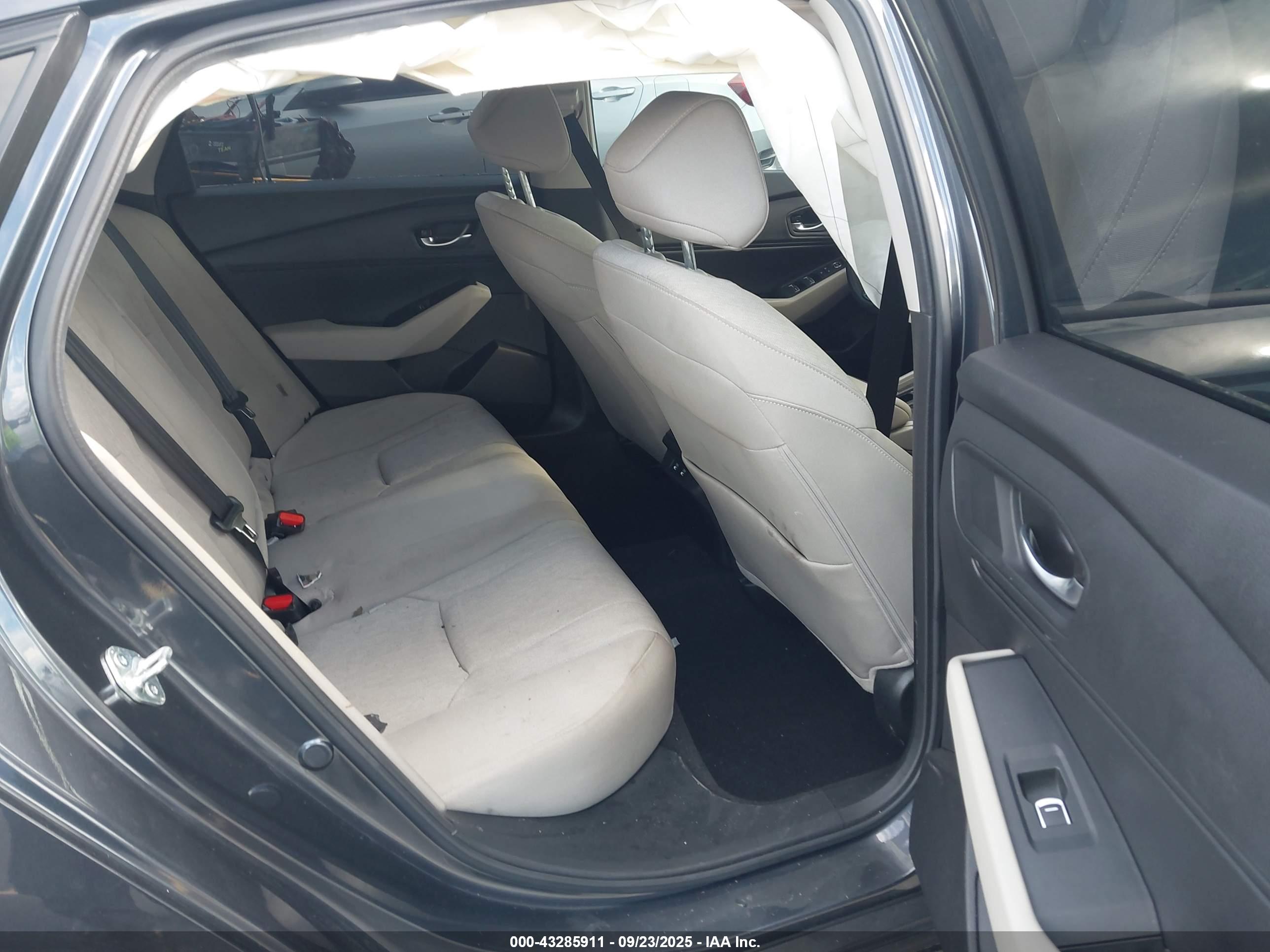 HONDA ACCORD image 8