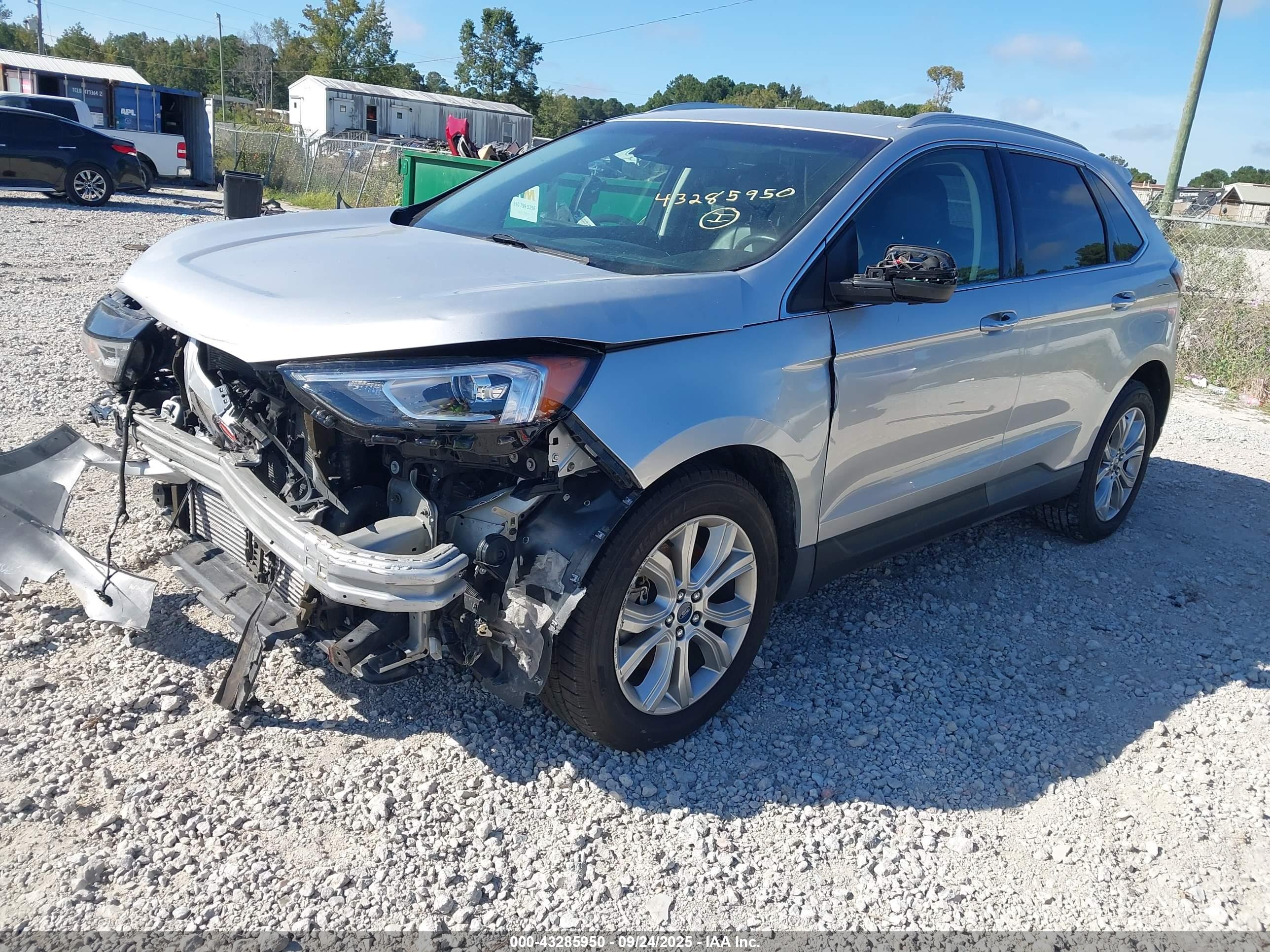 FORD EDGE image 2