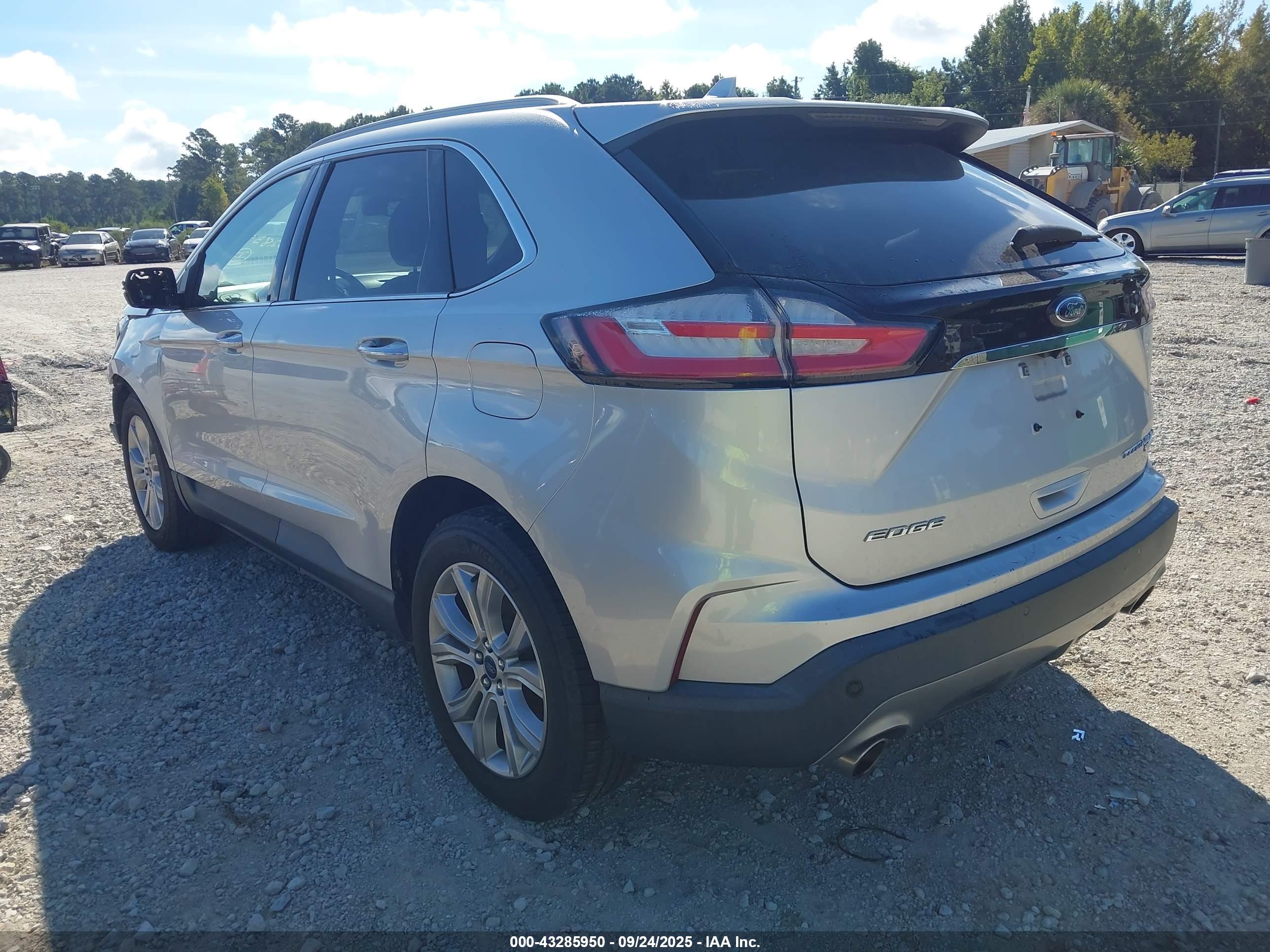 FORD EDGE image 3