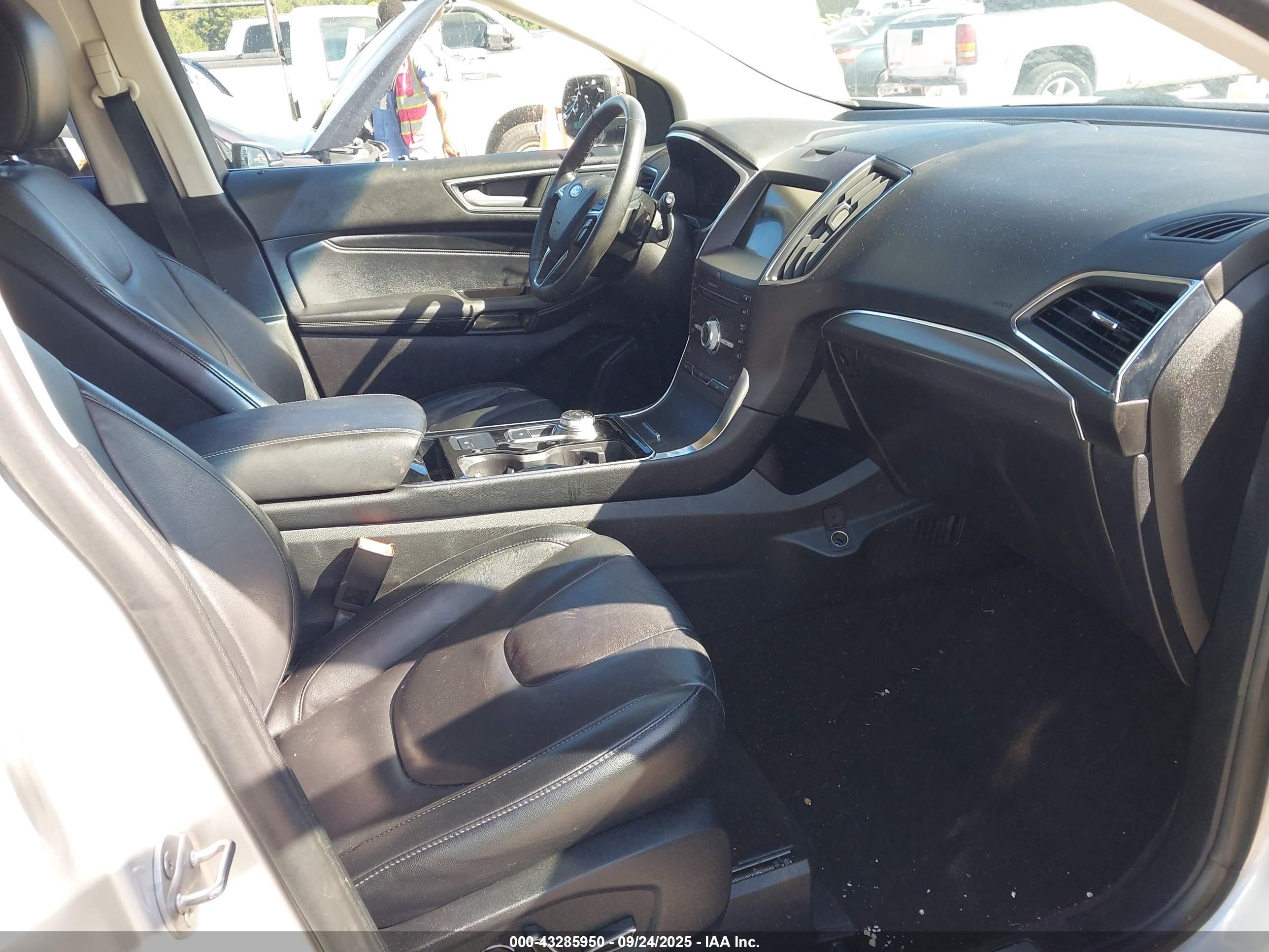 FORD EDGE image 5