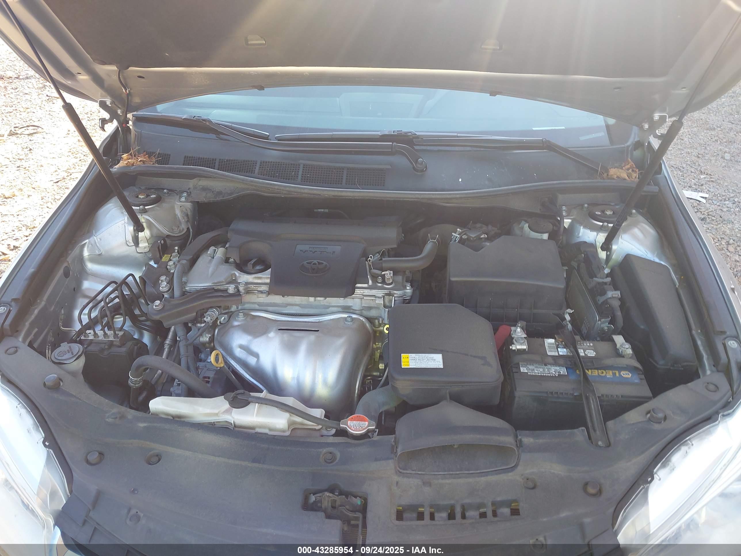 TOYOTA CAMRY image 10