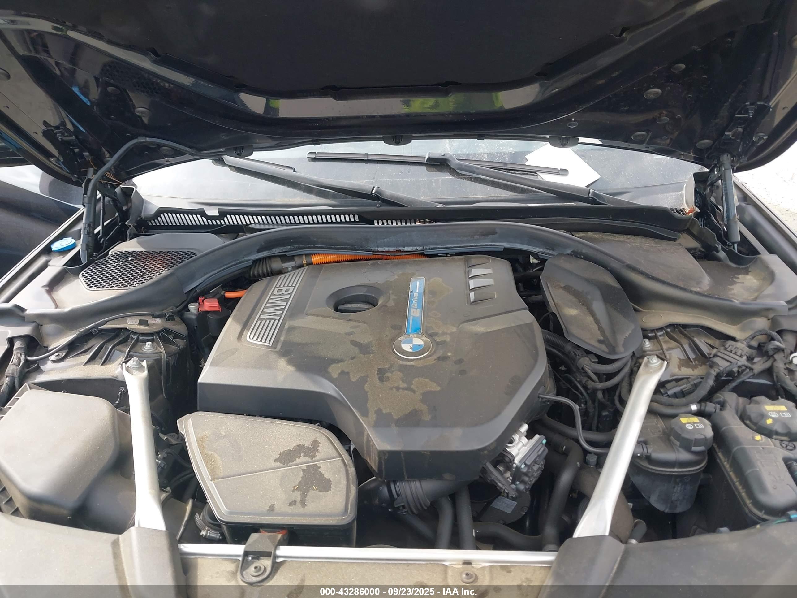 BMW 530E image 10