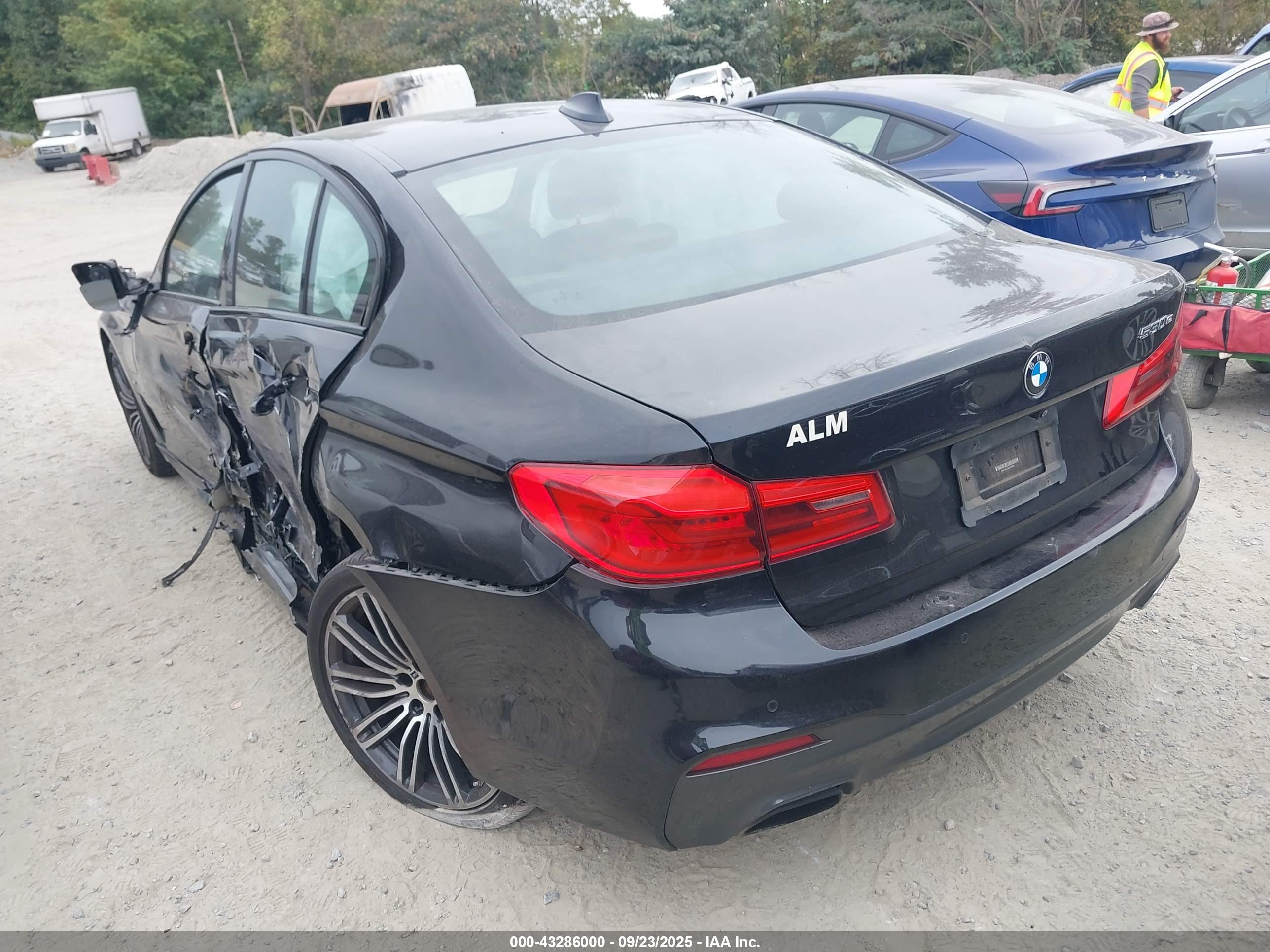 BMW 530E image 3
