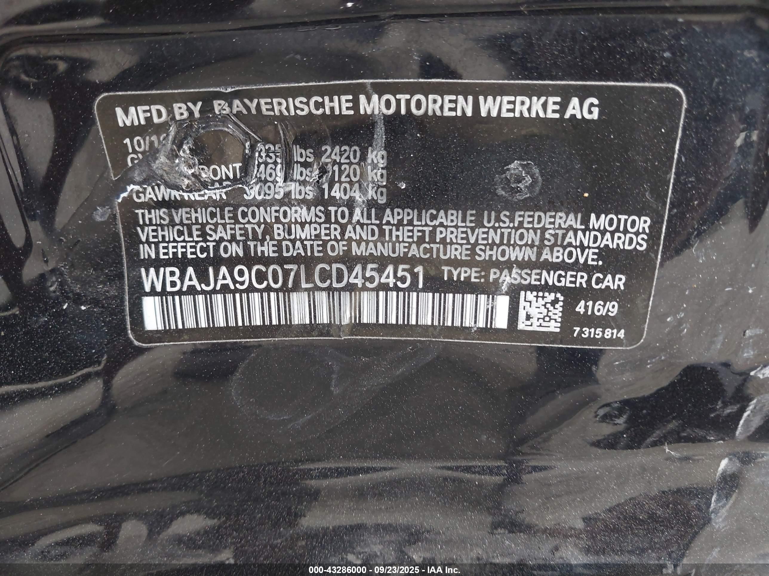 BMW 530E image 9
