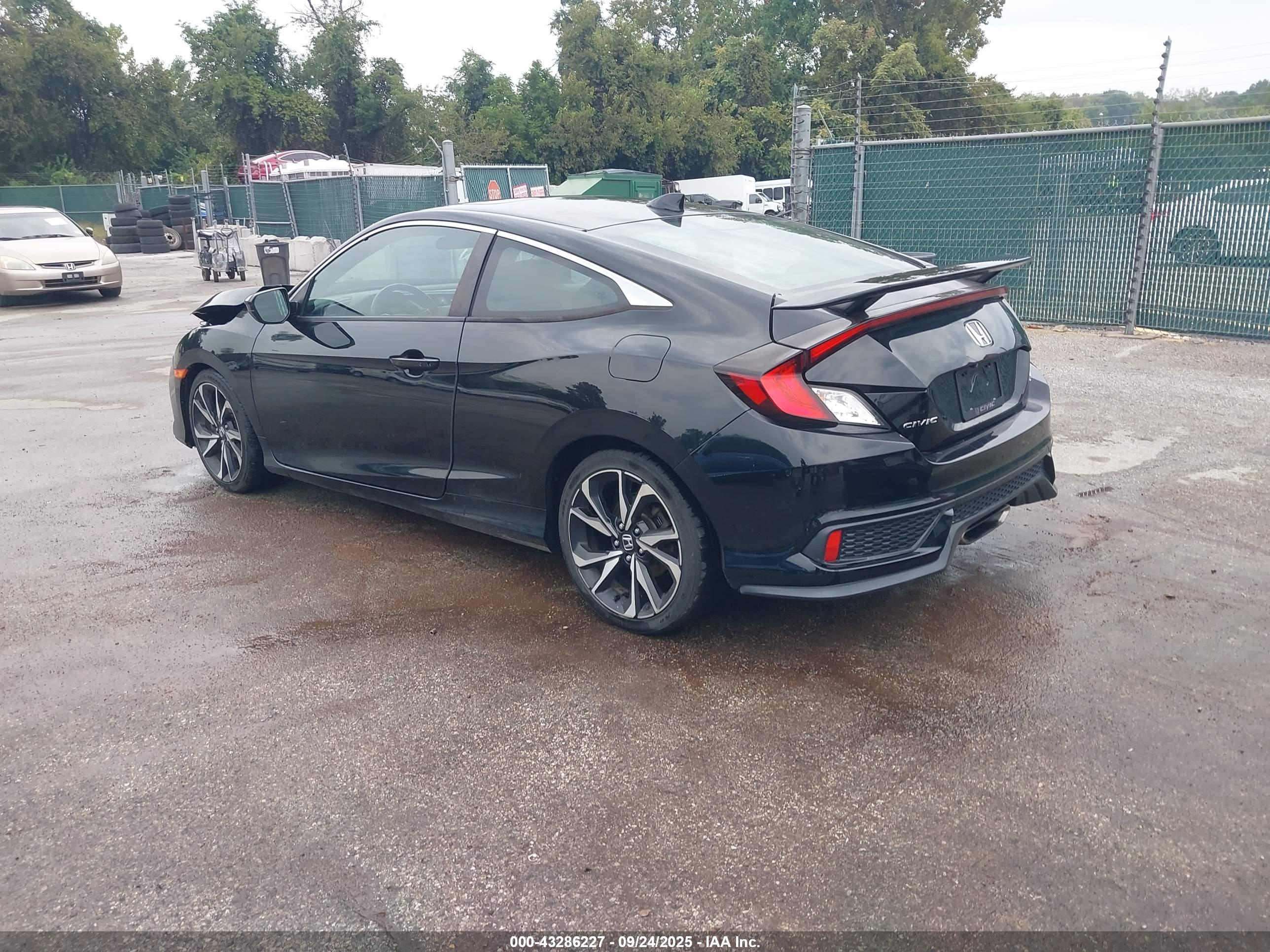 HONDA CIVIC image 3