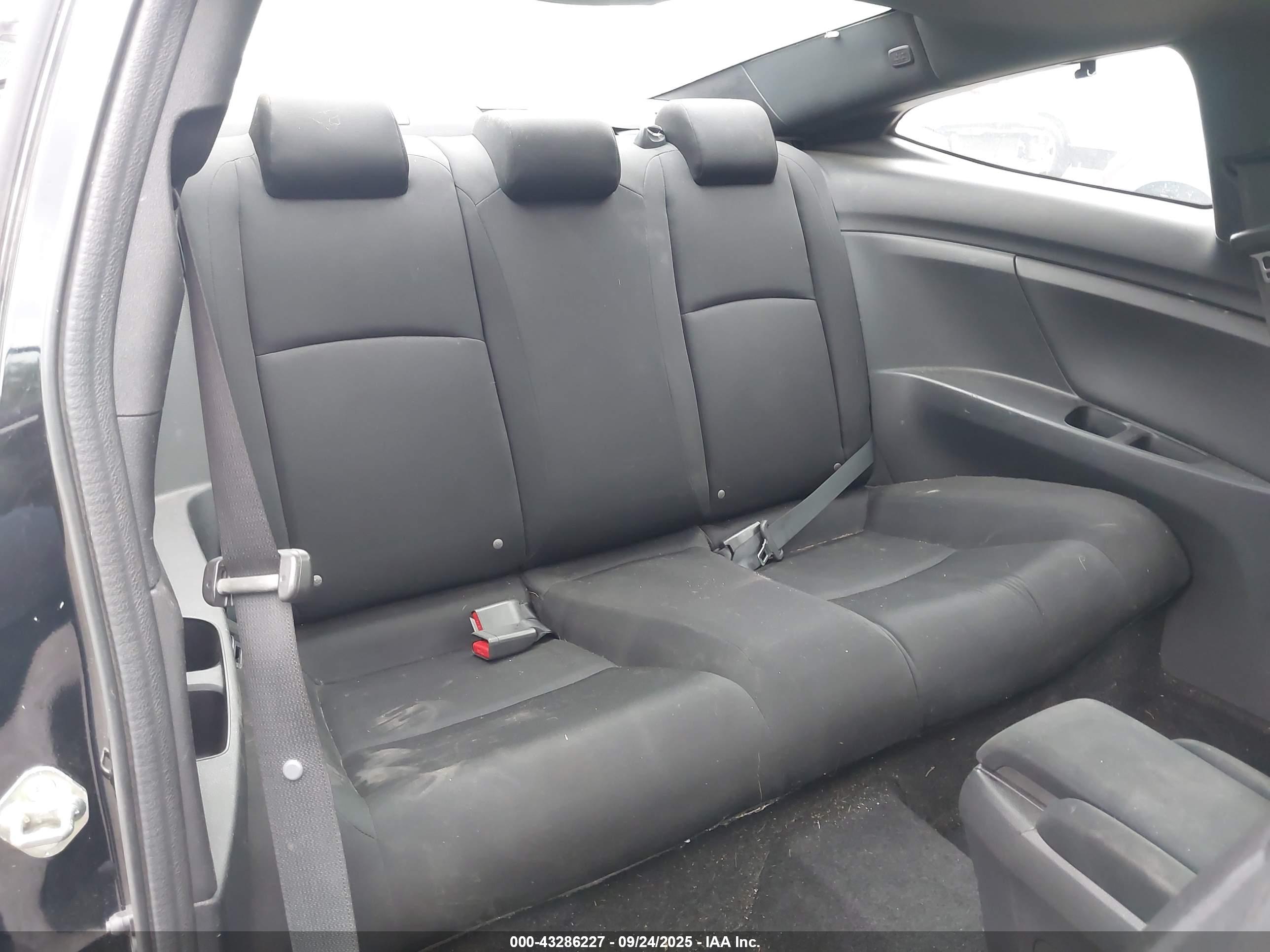 HONDA CIVIC image 8