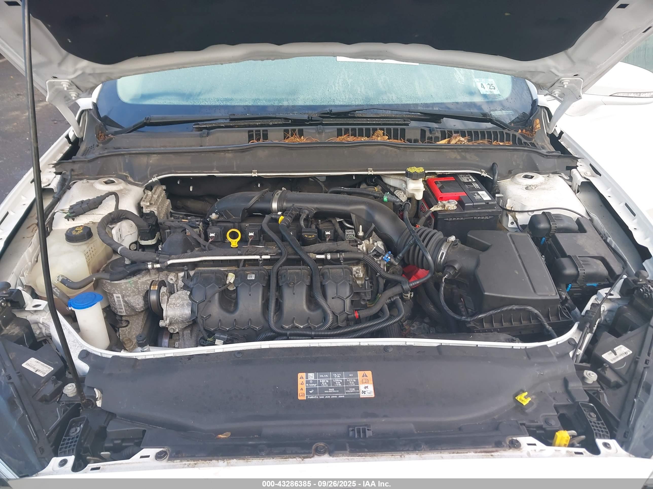 FORD FUSION image 10