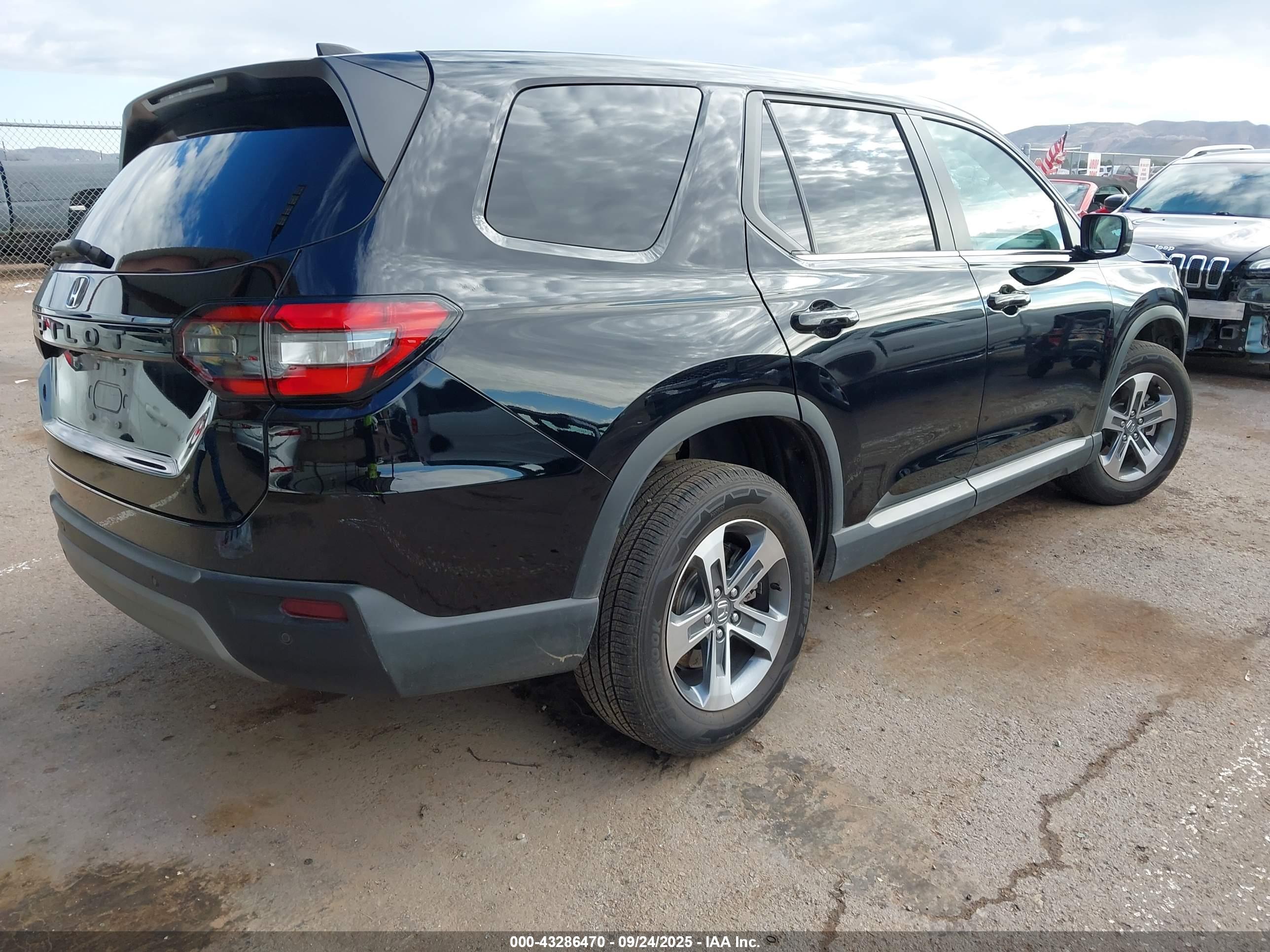 HONDA PILOT image 4