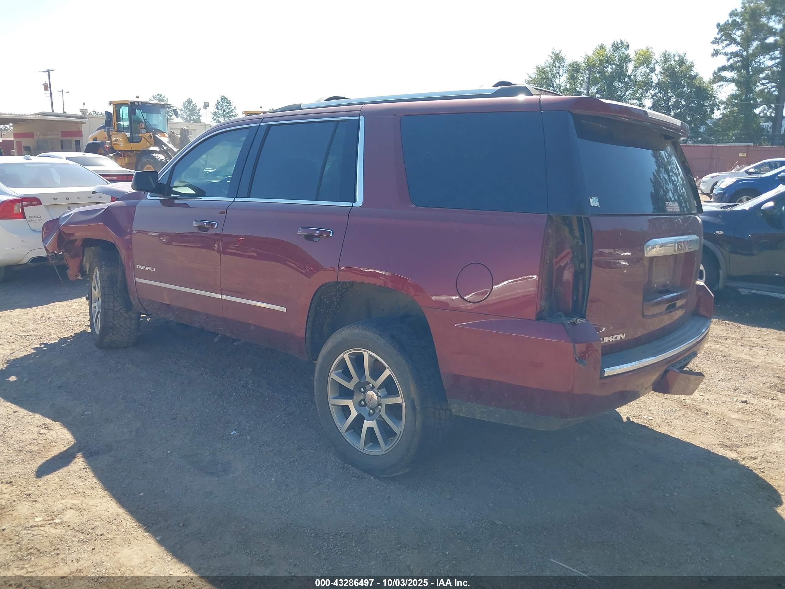 GMC YUKON image 3