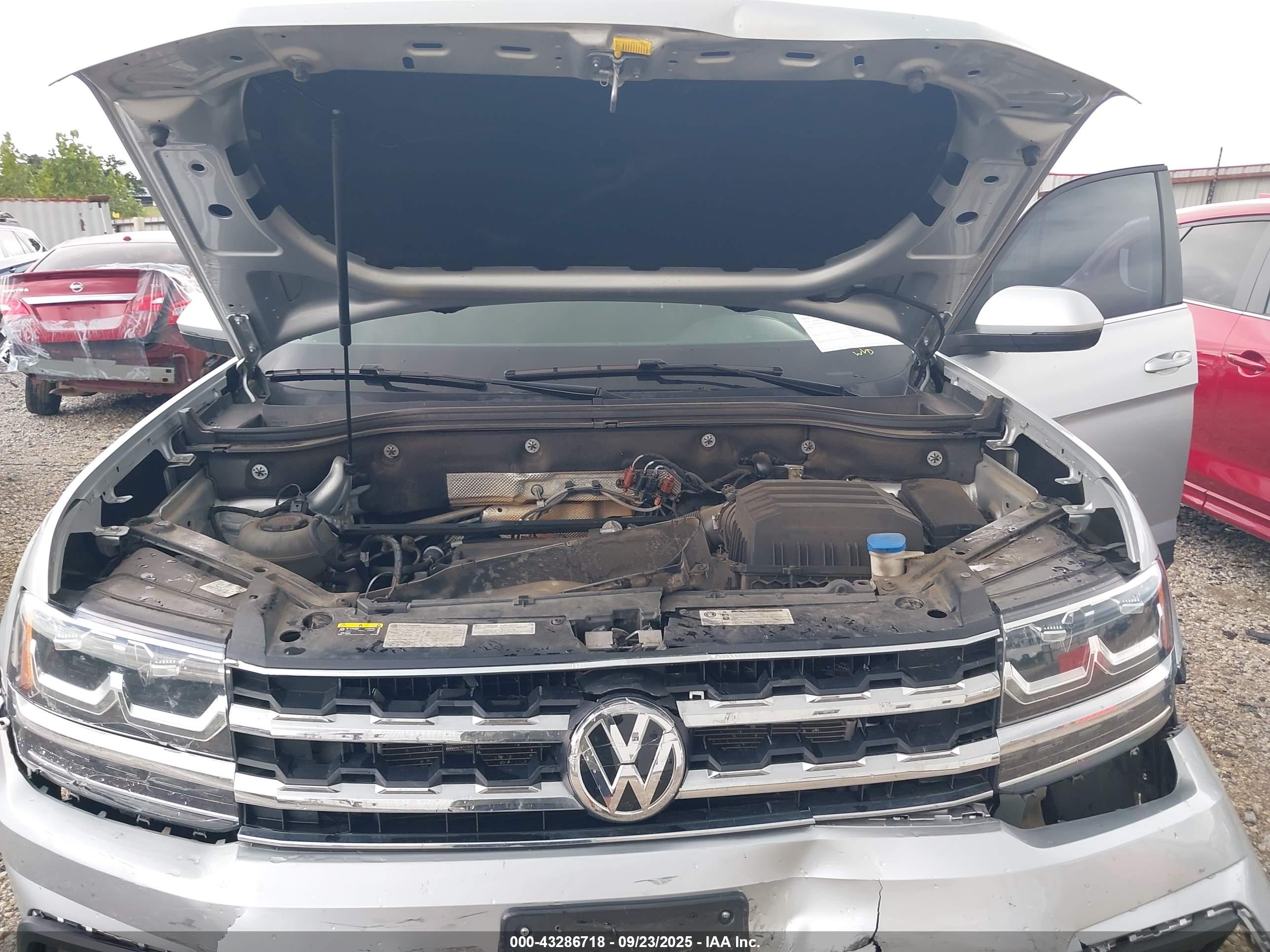 VOLKSWAGEN ATLAS image 10