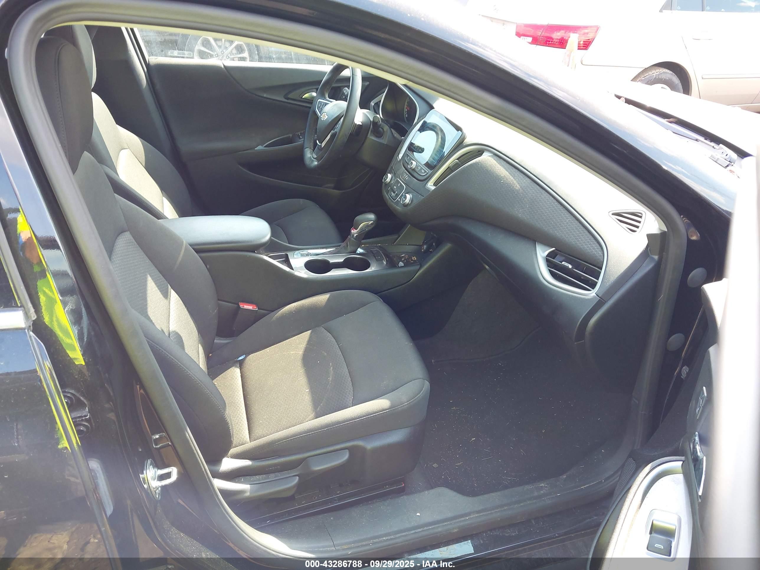 CHEVROLET MALIBU image 5
