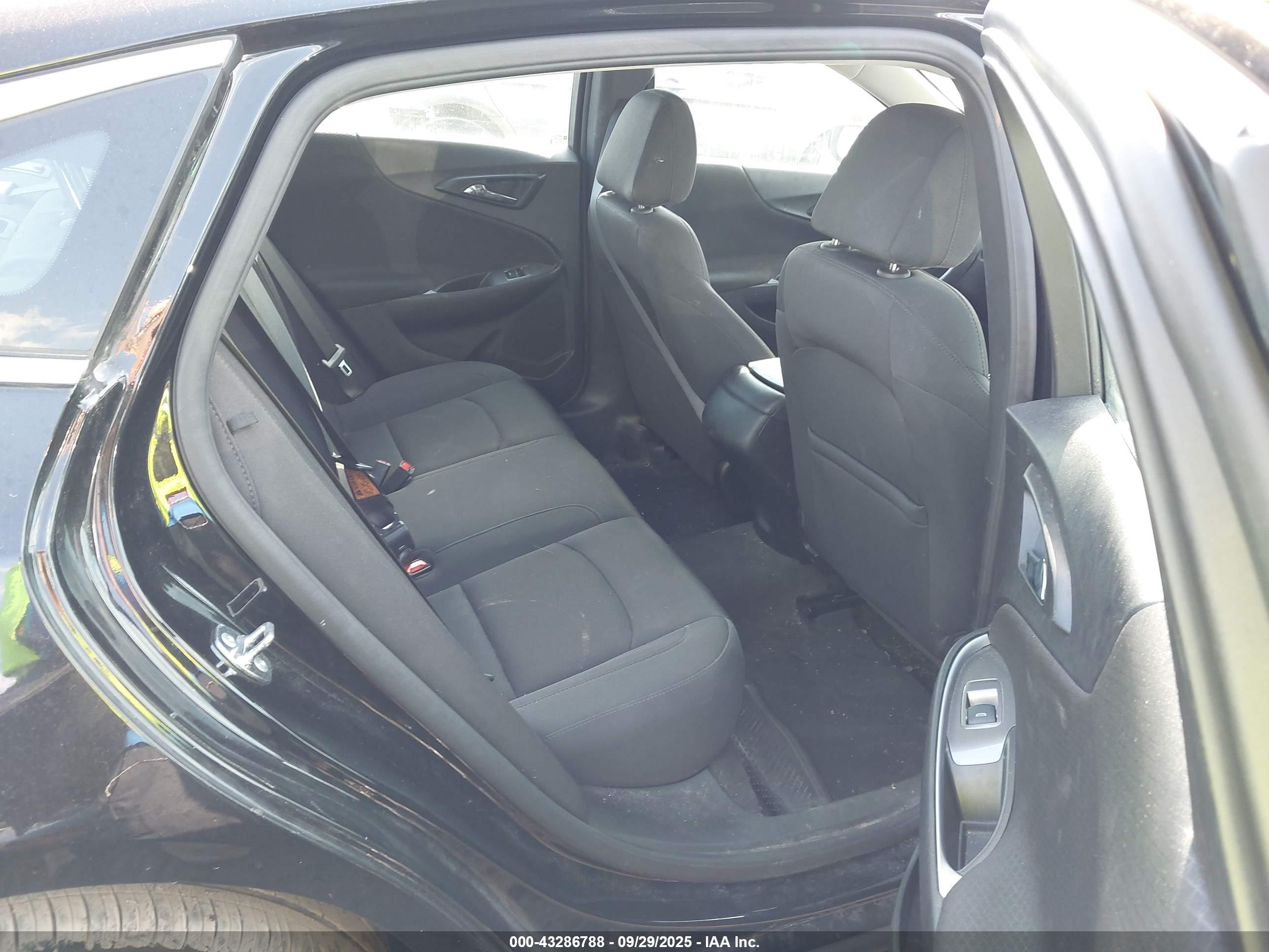CHEVROLET MALIBU image 8