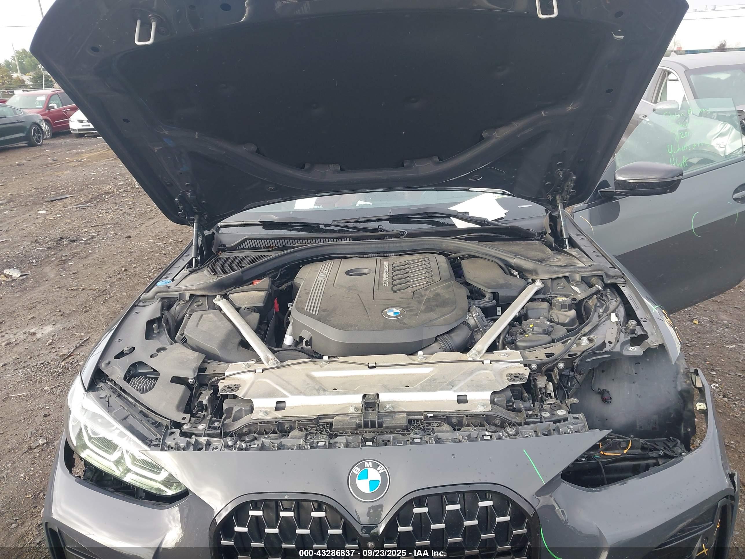 BMW M440I image 10