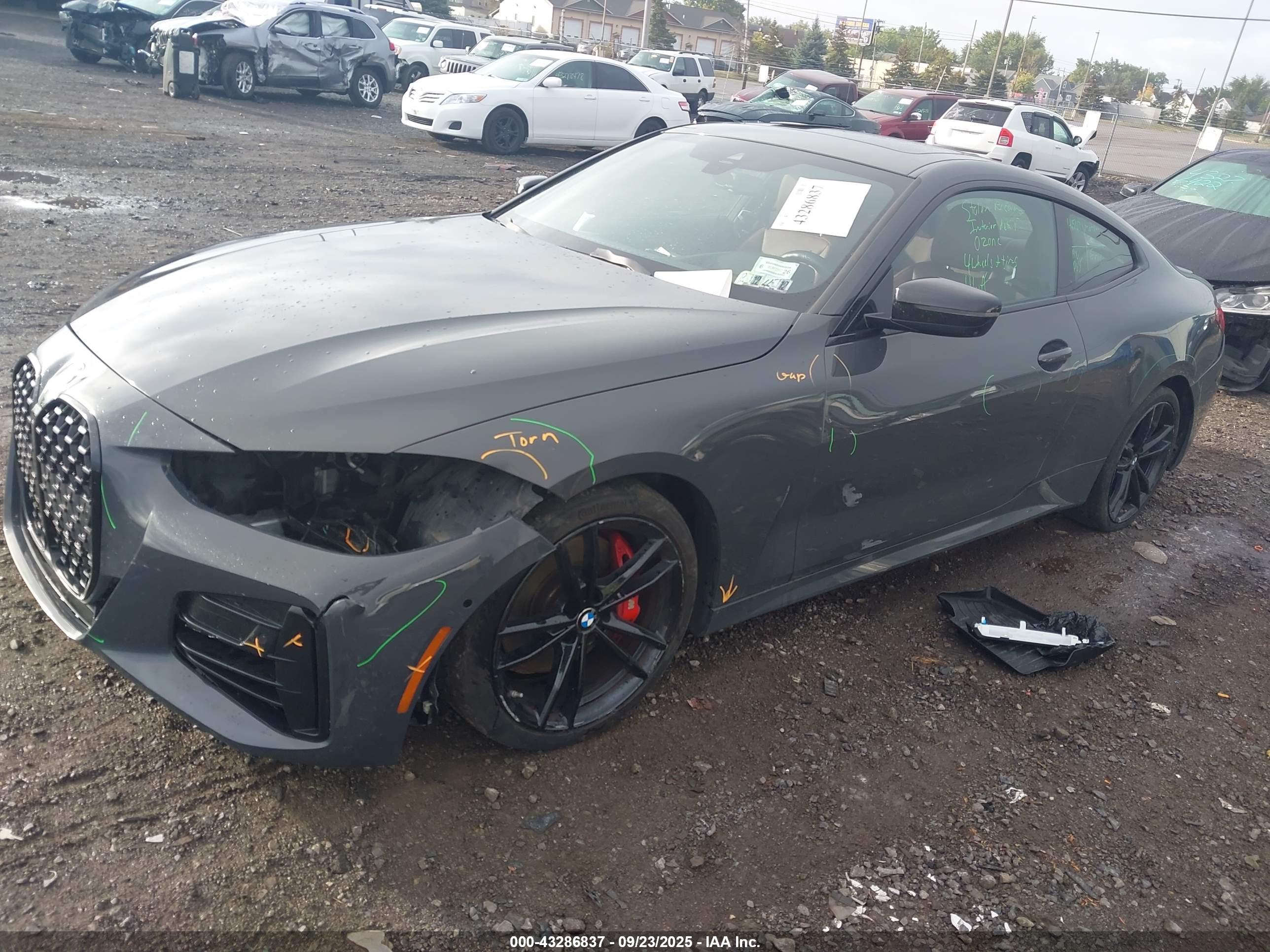 BMW M440I image 2