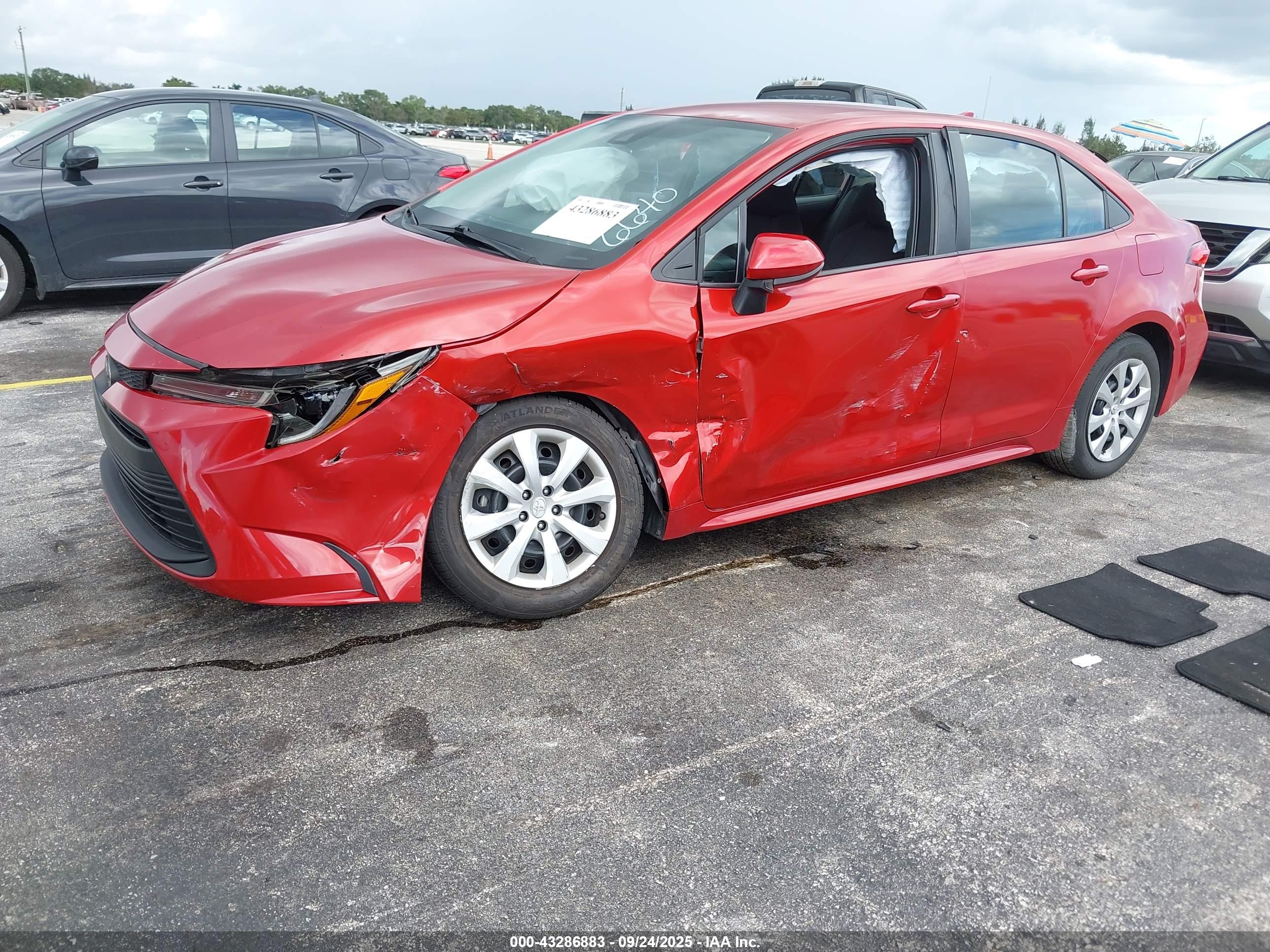 TOYOTA COROLLA image 2