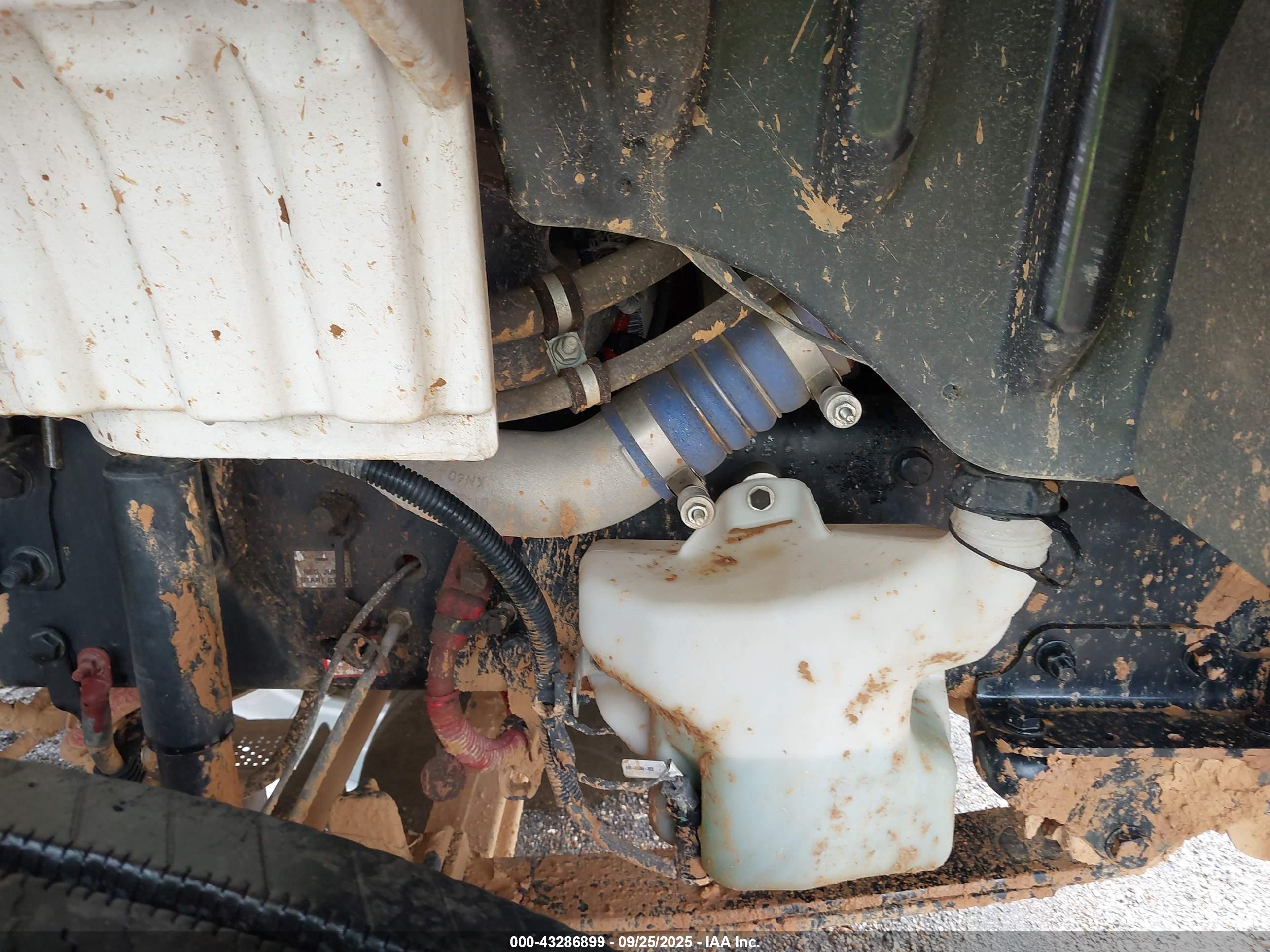FREIGHTLINER M2 image 10