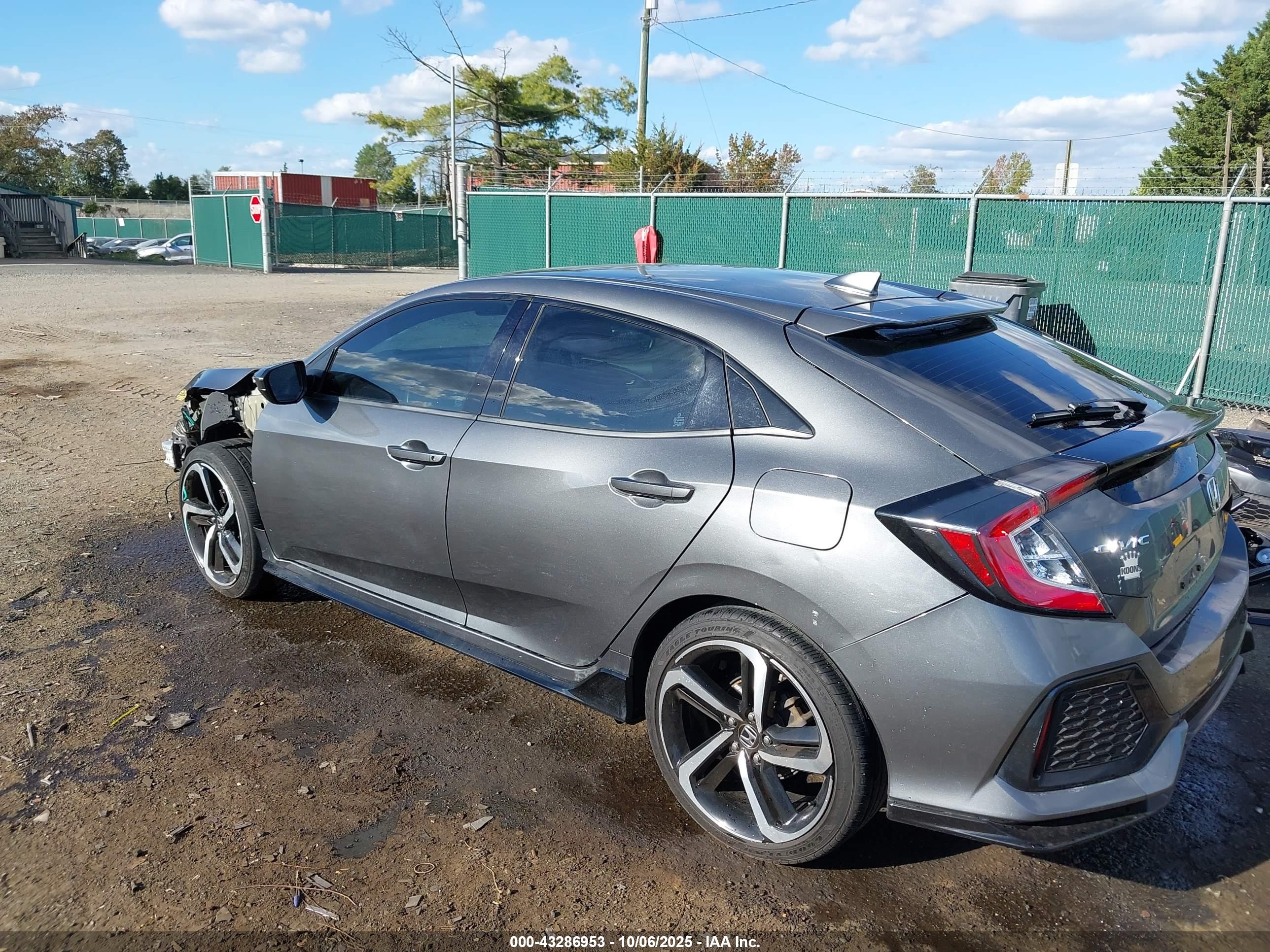 HONDA CIVIC image 3