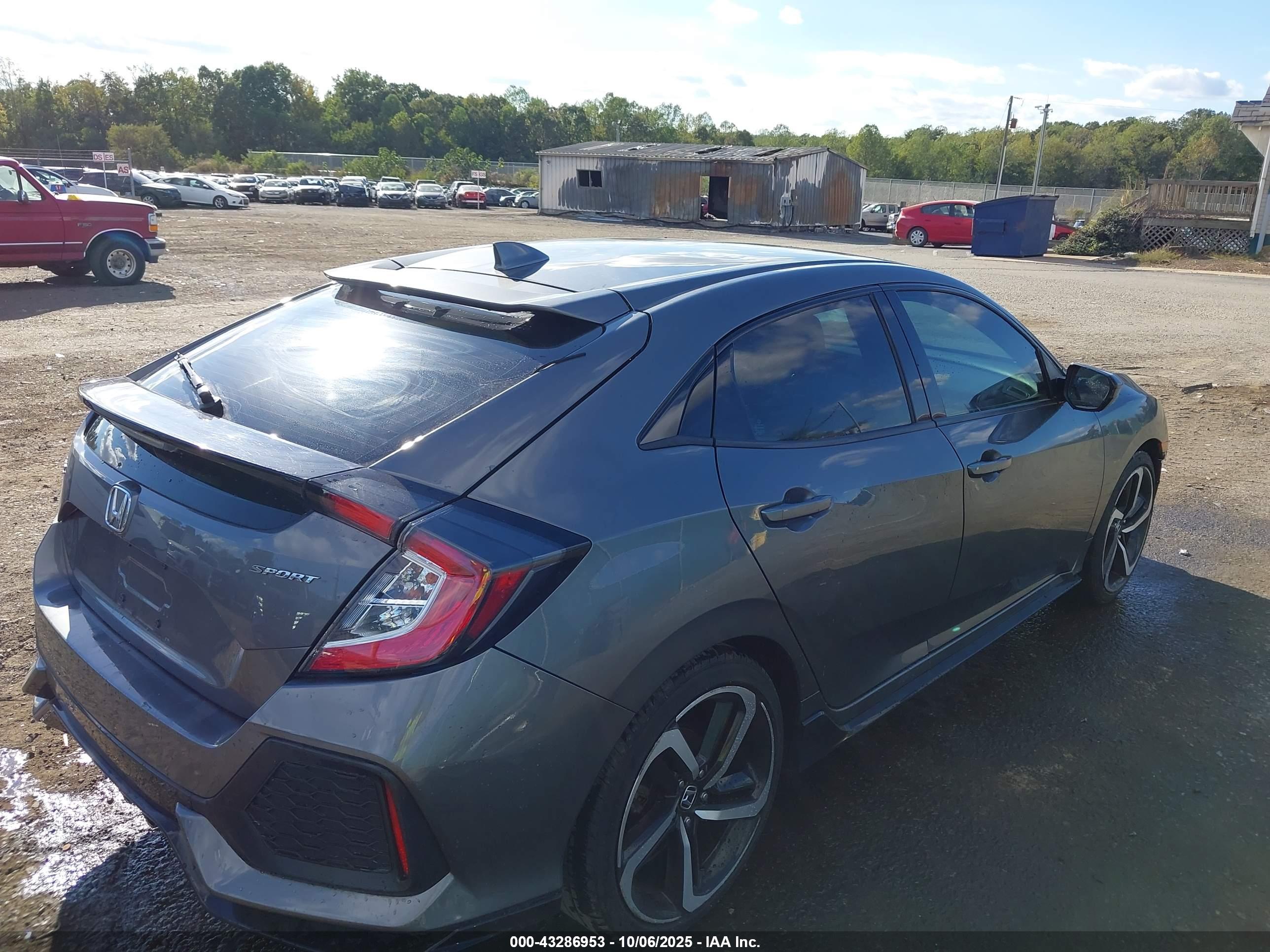 HONDA CIVIC image 4