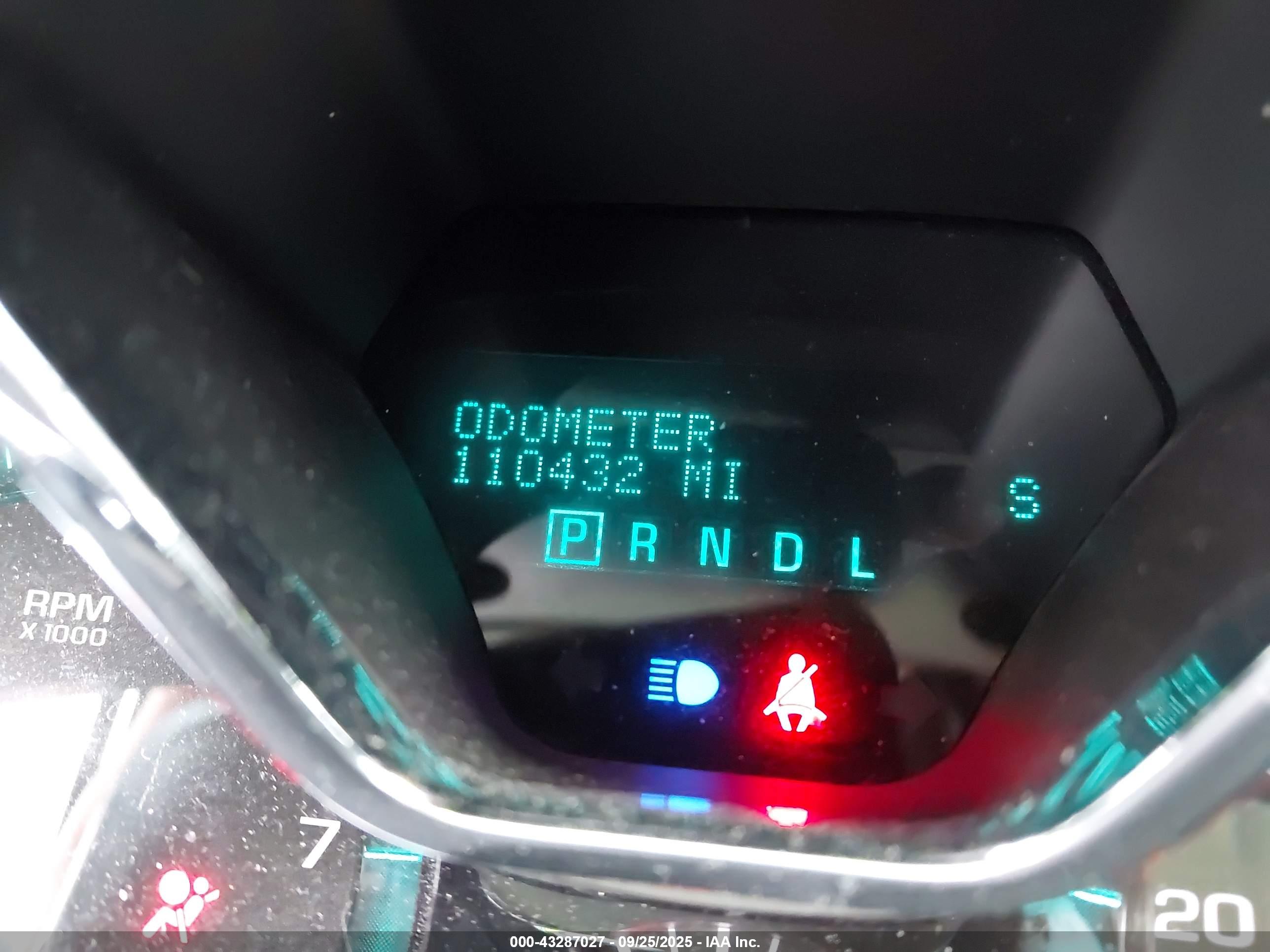 CHEVROLET TRAVERSE image 7