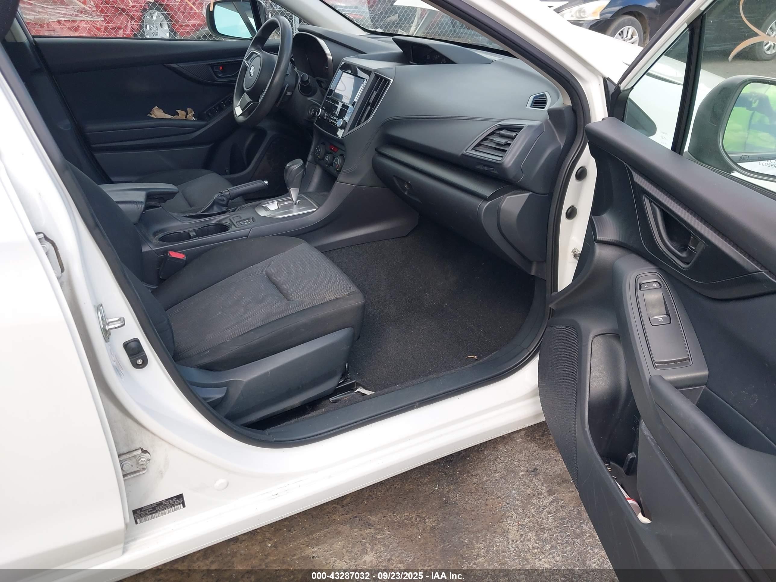 SUBARU IMPREZA image 5