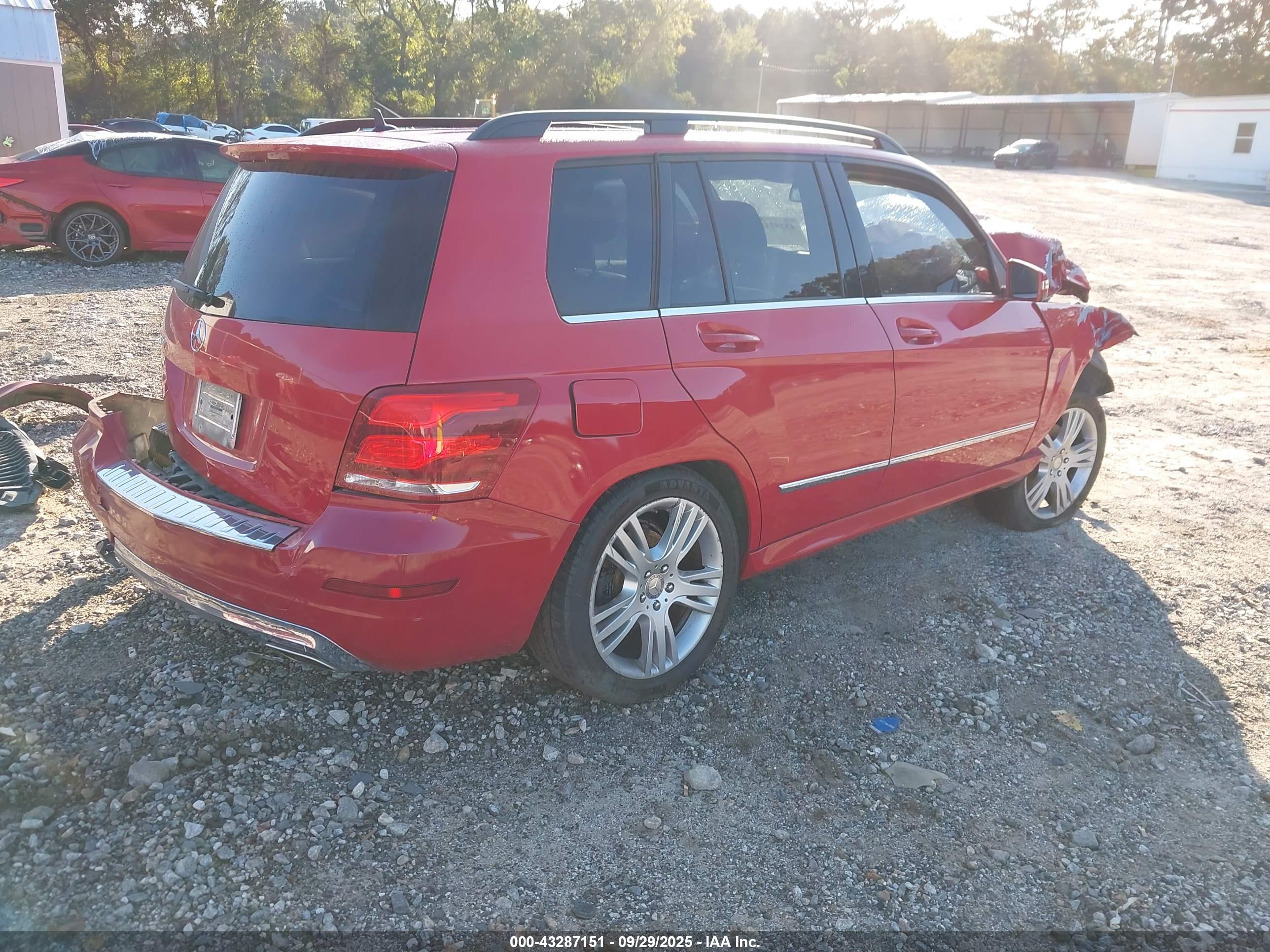 MERCEDES-BENZ GLK image 4