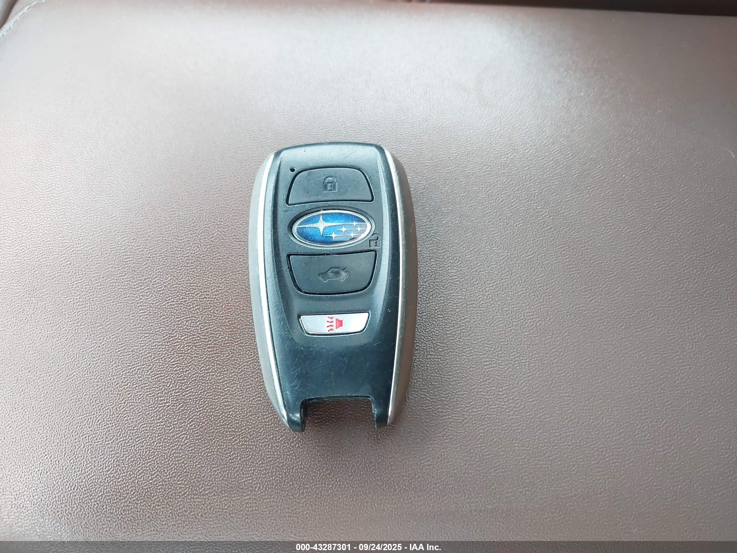 SUBARU OUTBACK image 11