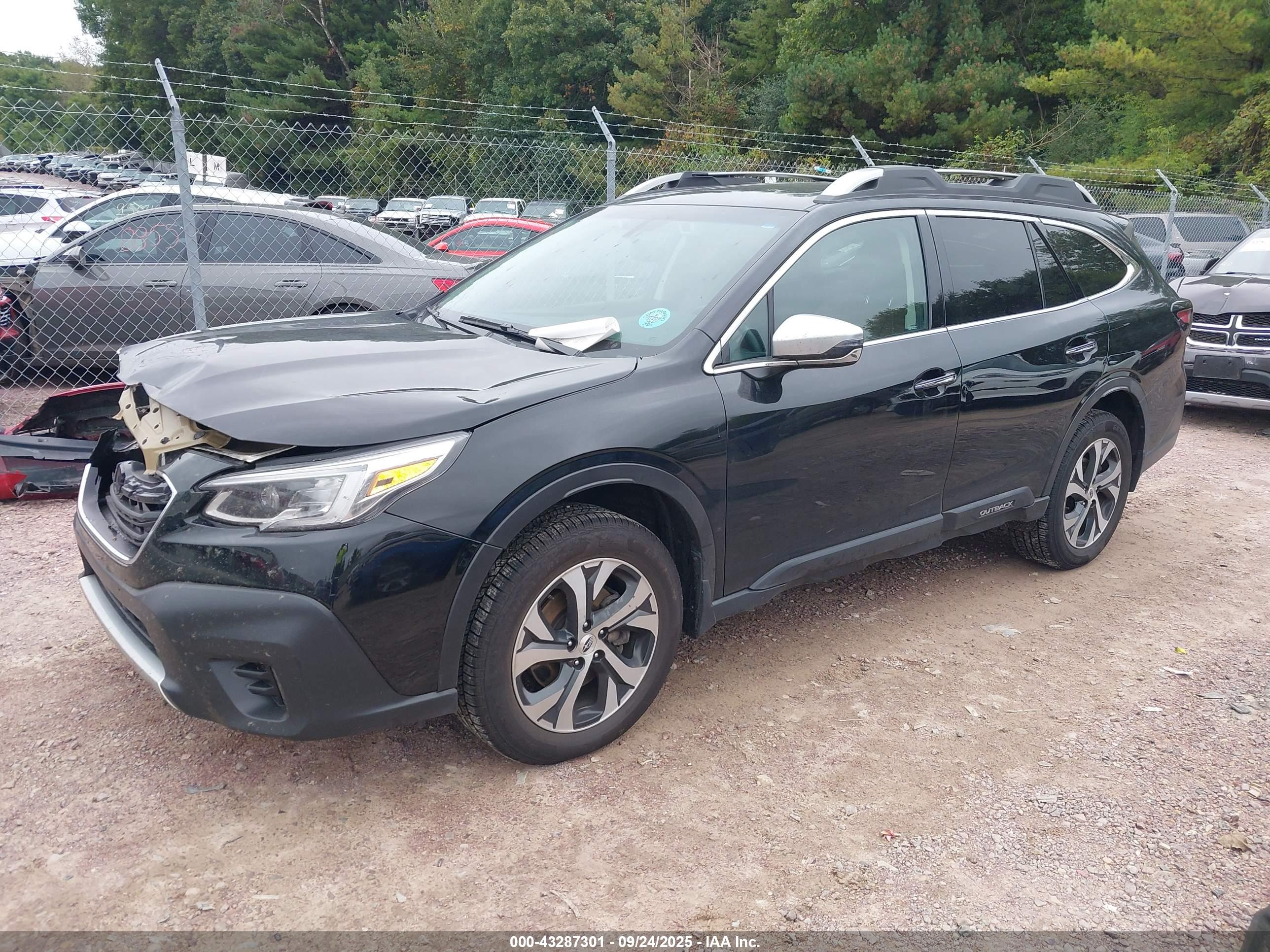 SUBARU OUTBACK image 2