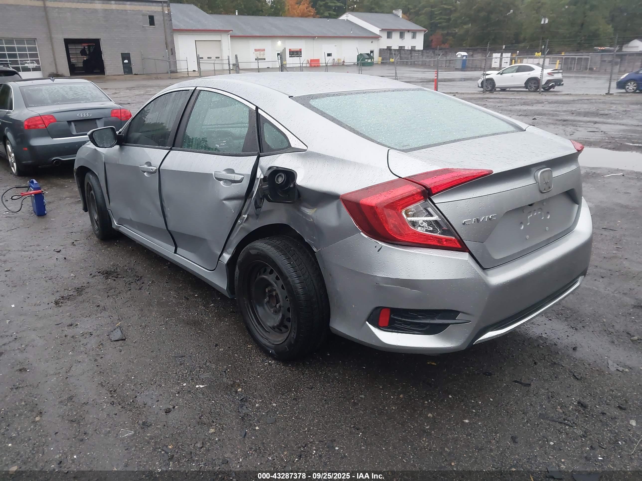 HONDA CIVIC image 3