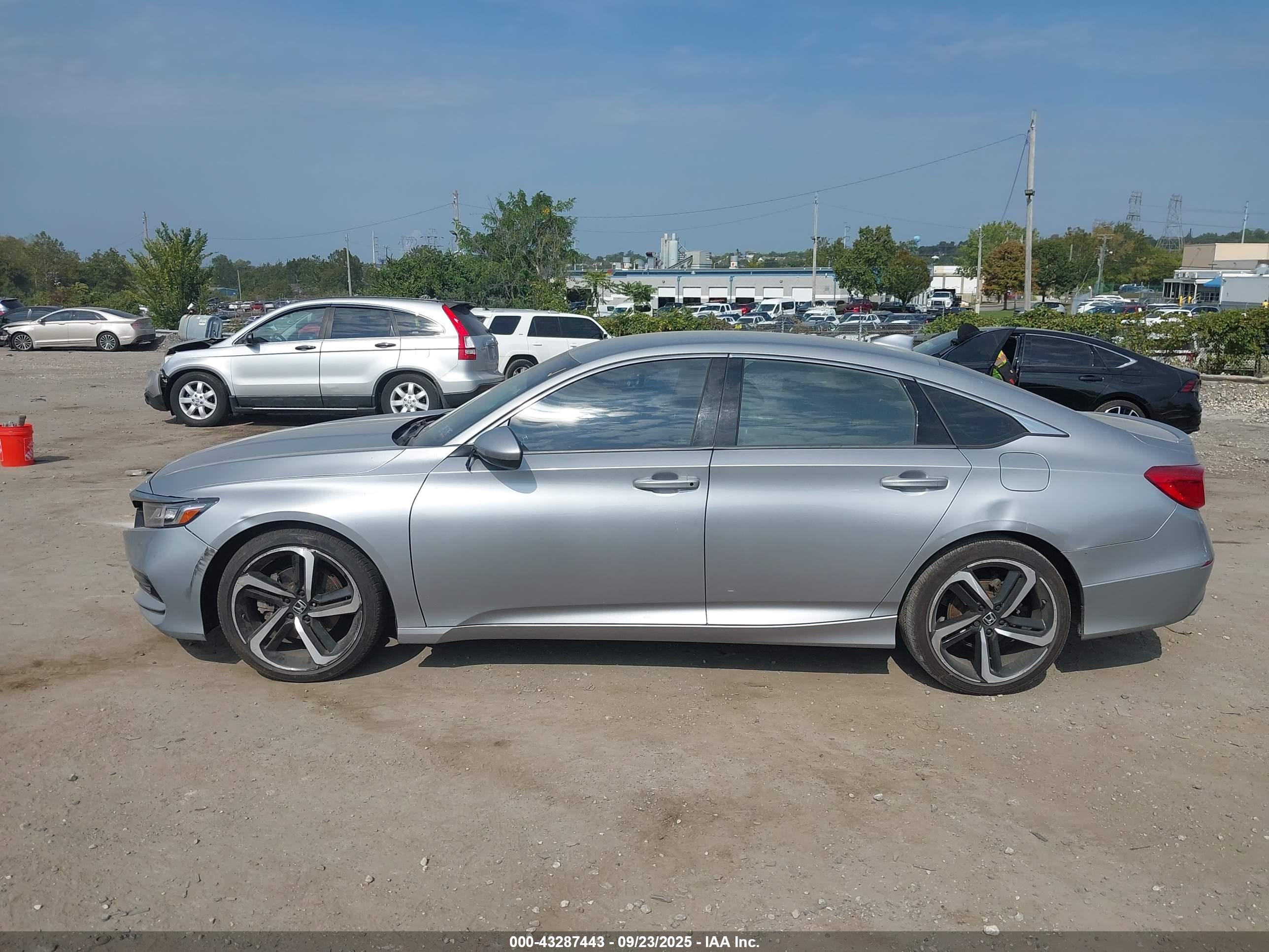 HONDA ACCORD image 6