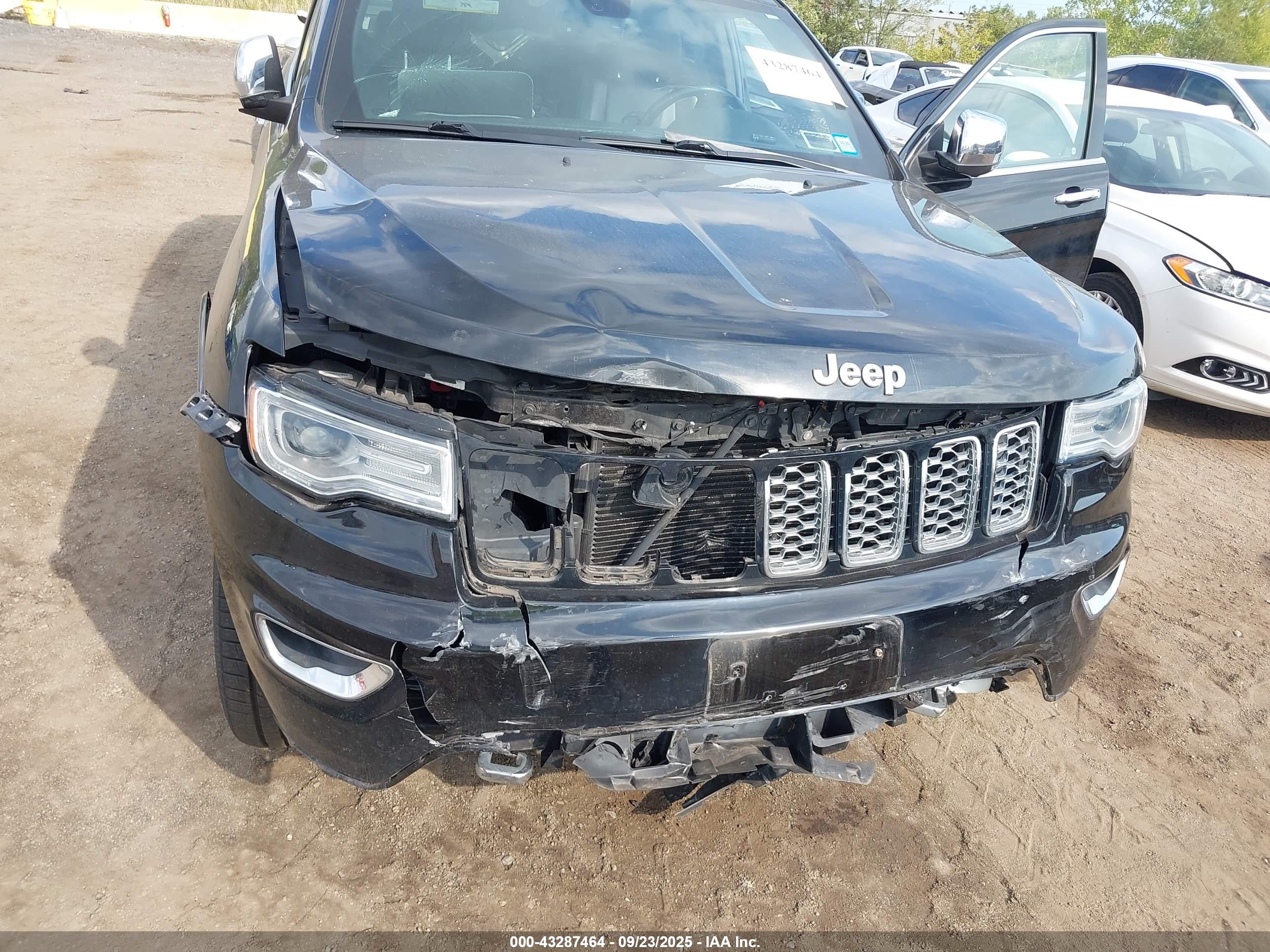 JEEP GRAND image 6