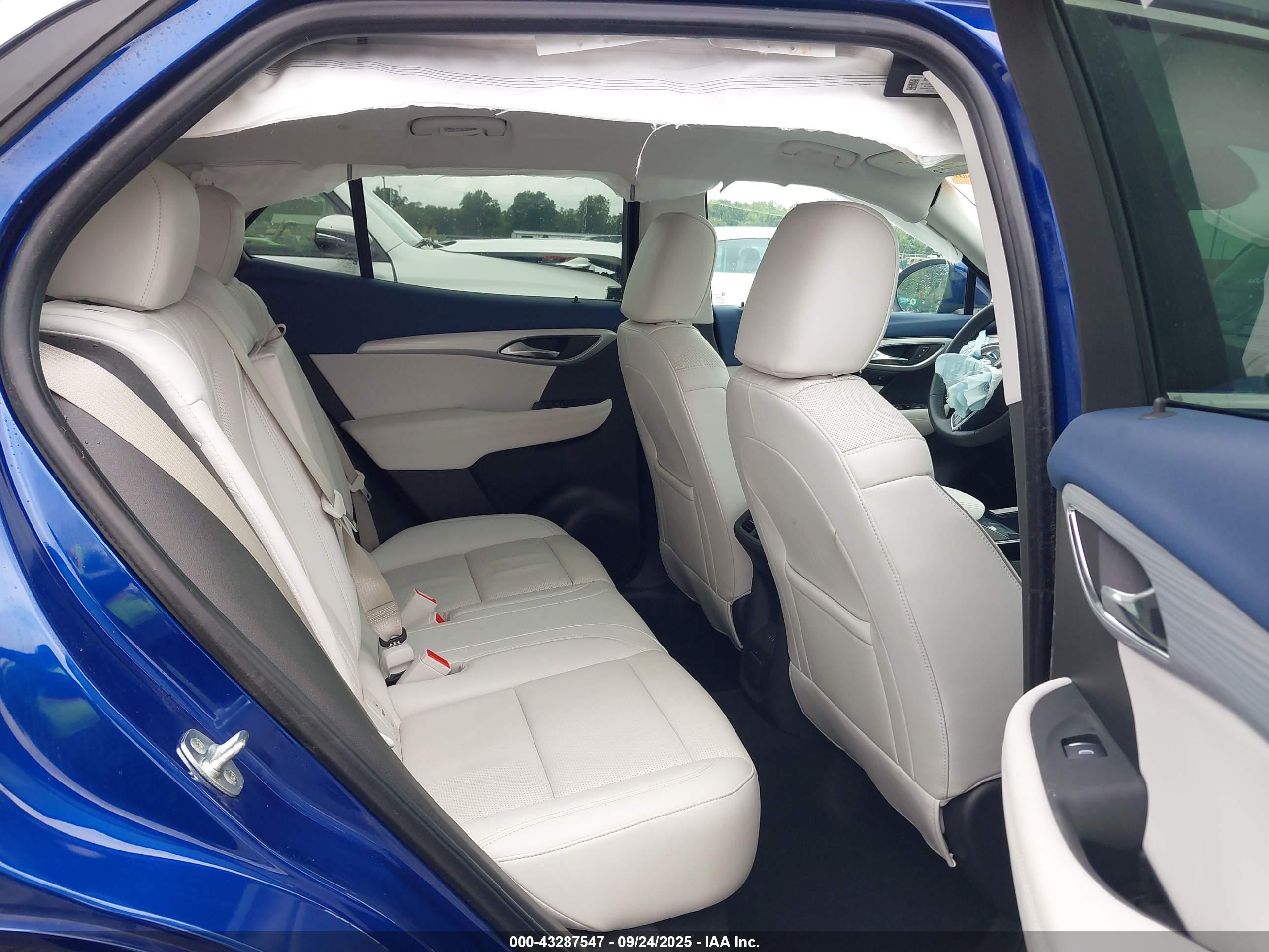 BUICK ENVISION image 8