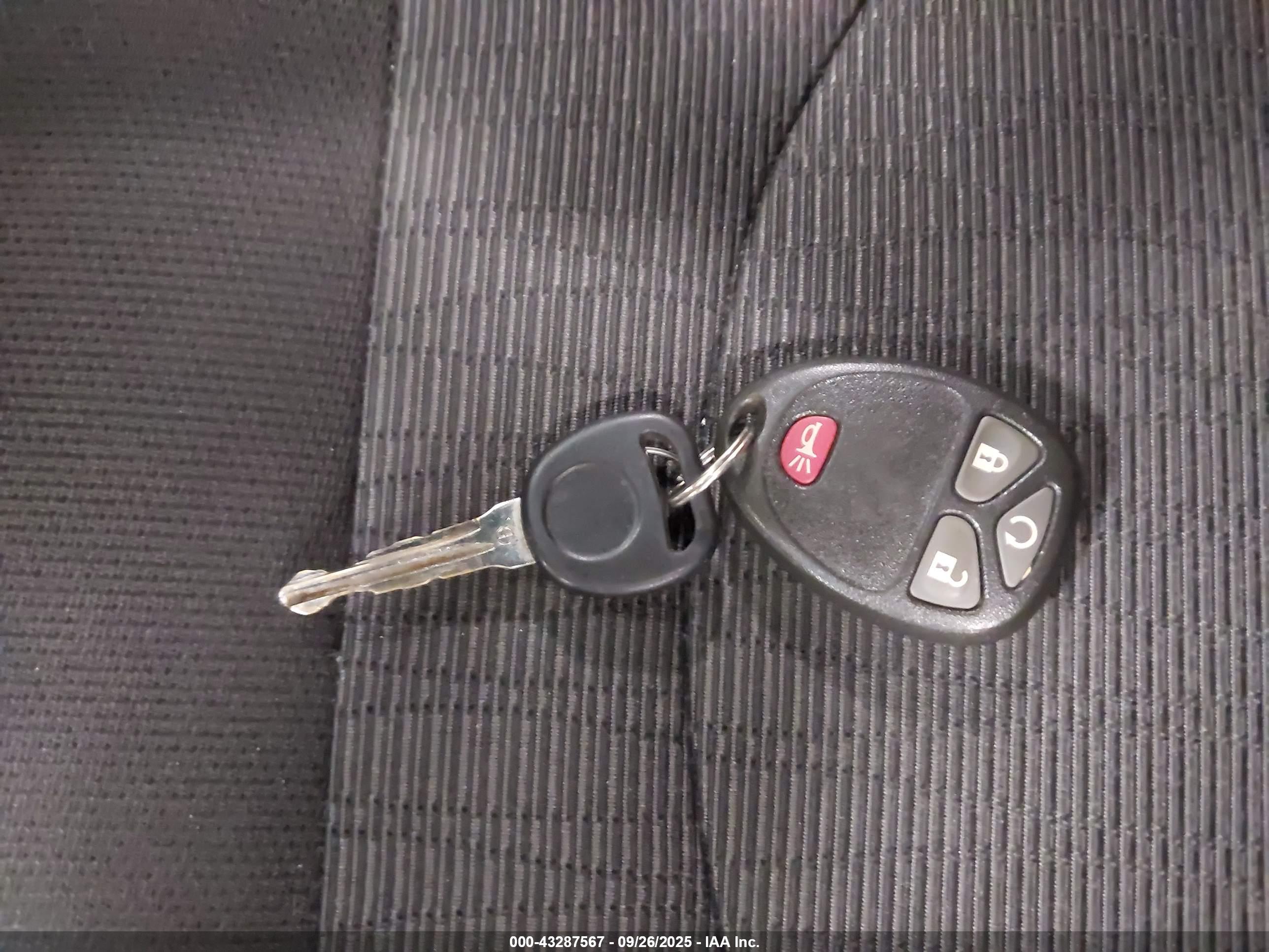 CHEVROLET TRAVERSE image 11
