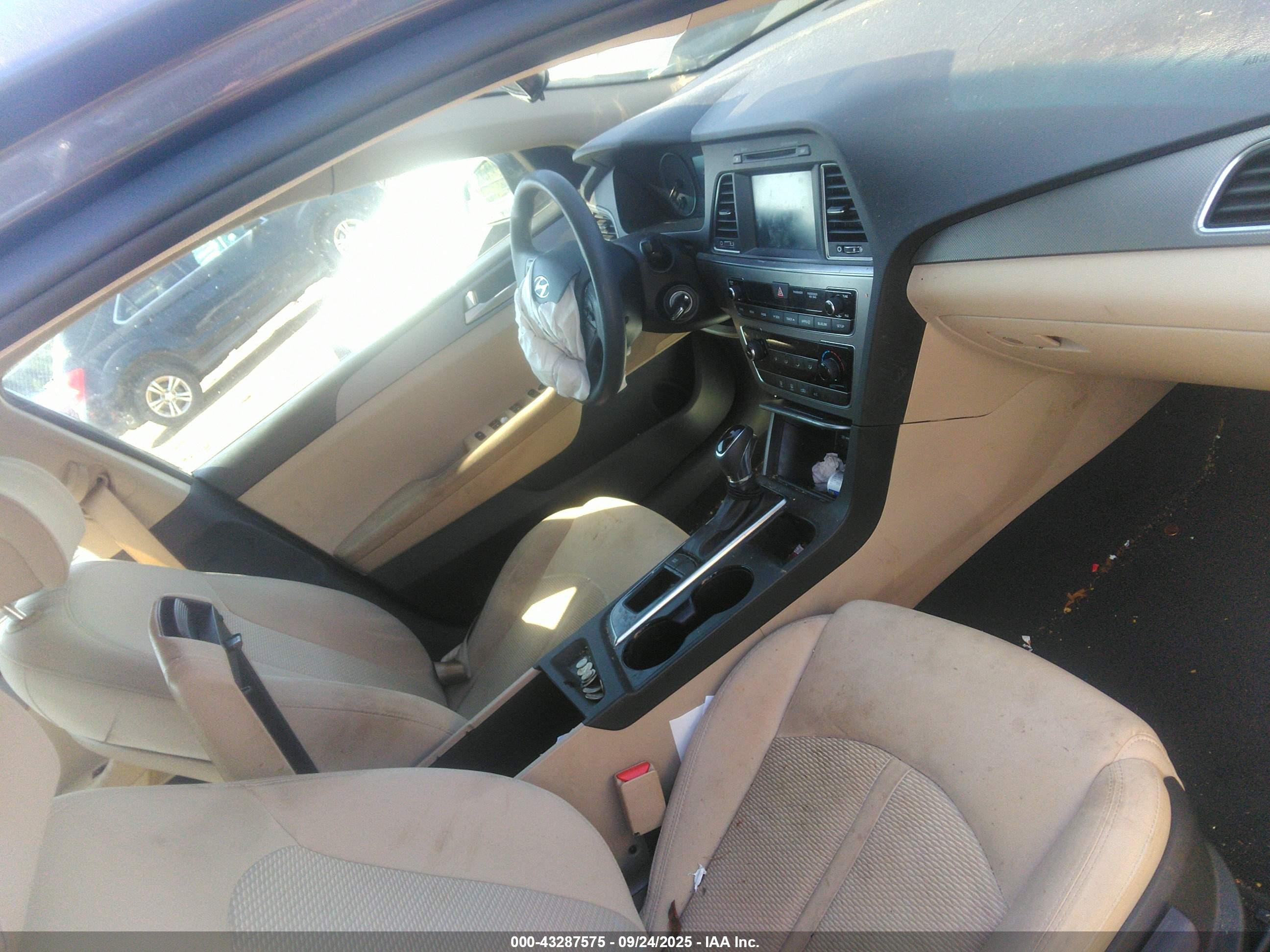HYUNDAI SONATA image 5