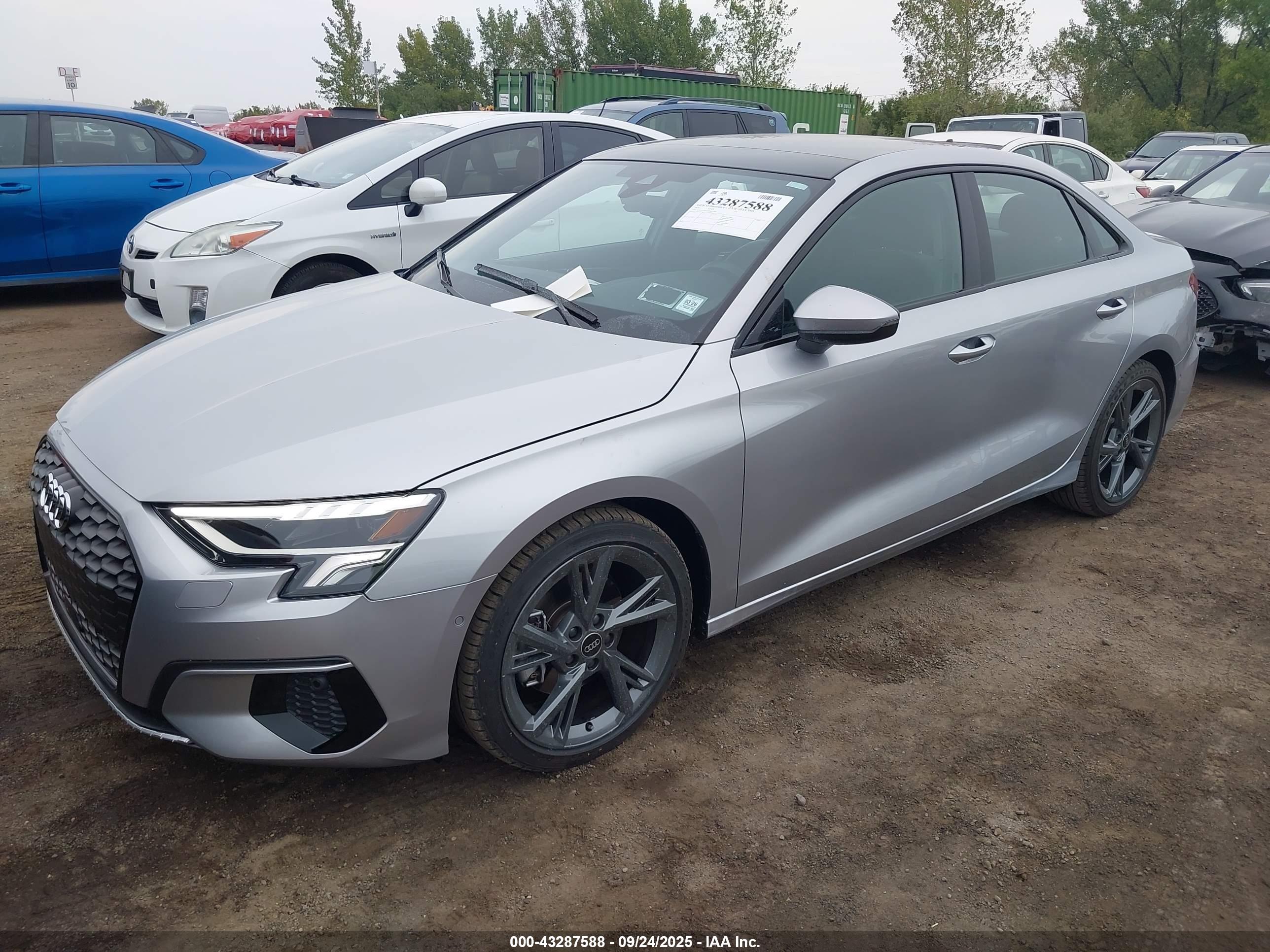 AUDI A3 image 2