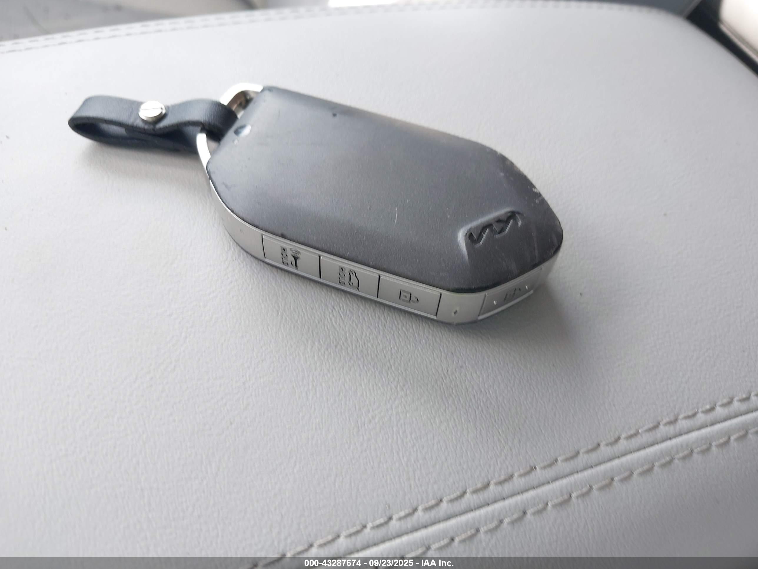 KIA SORENTO image 11