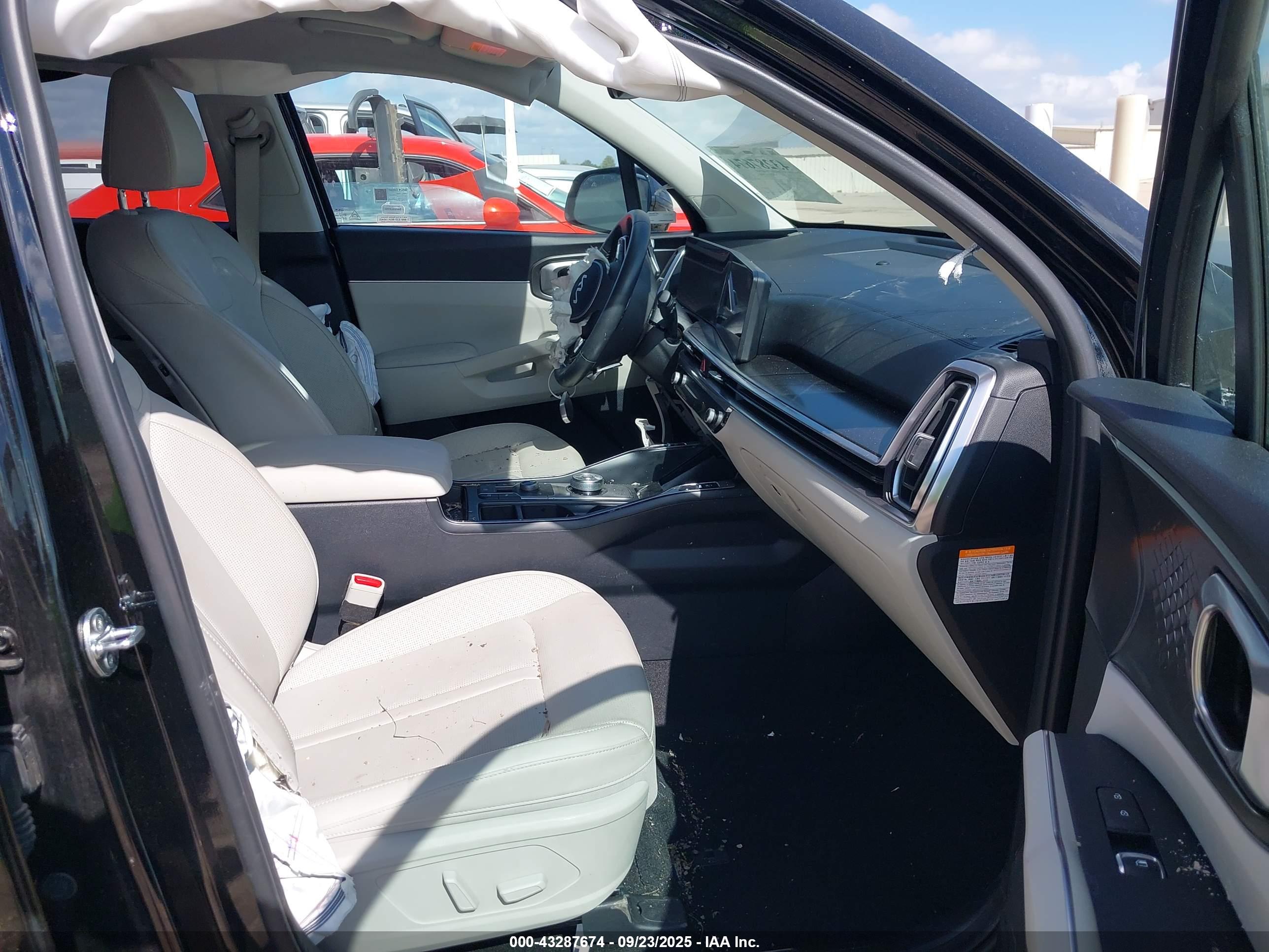 KIA SORENTO image 5