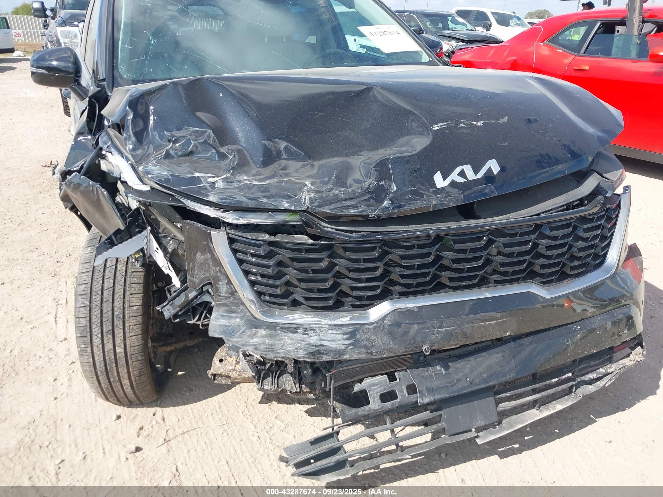 KIA SORENTO image 6