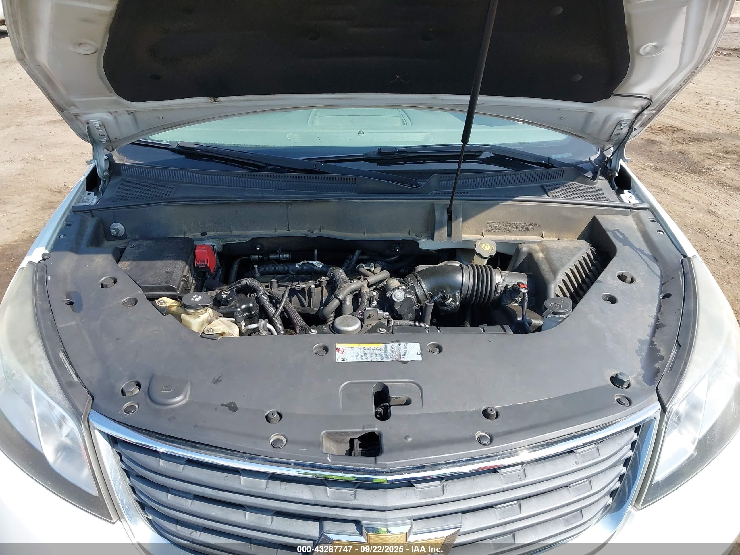 CHEVROLET TRAVERSE image 10