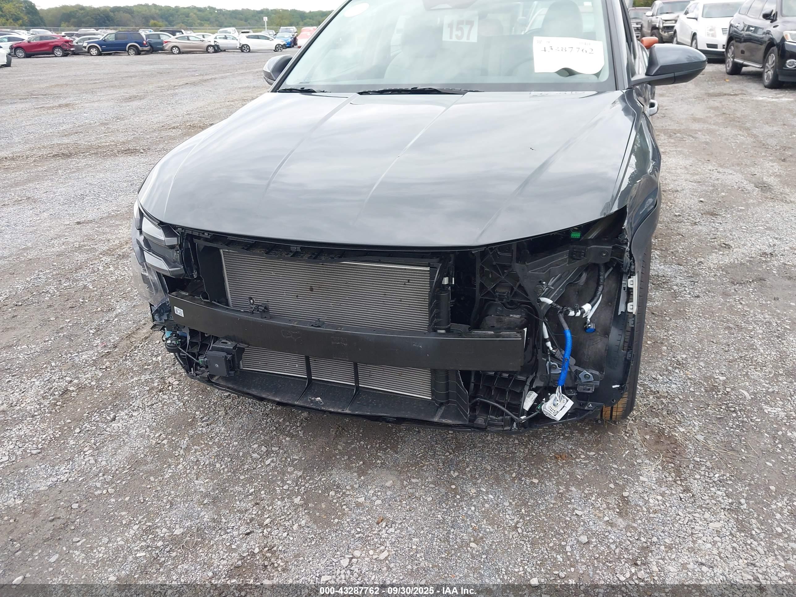 HYUNDAI TUCSON image 6