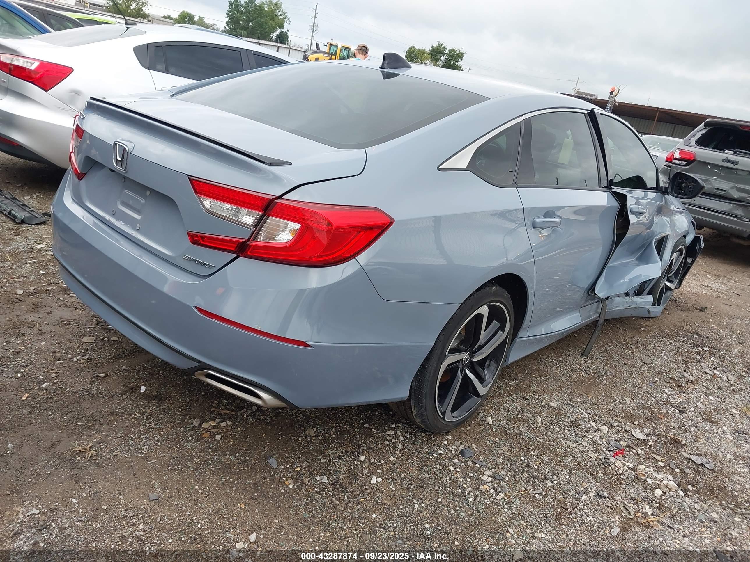 HONDA ACCORD image 4
